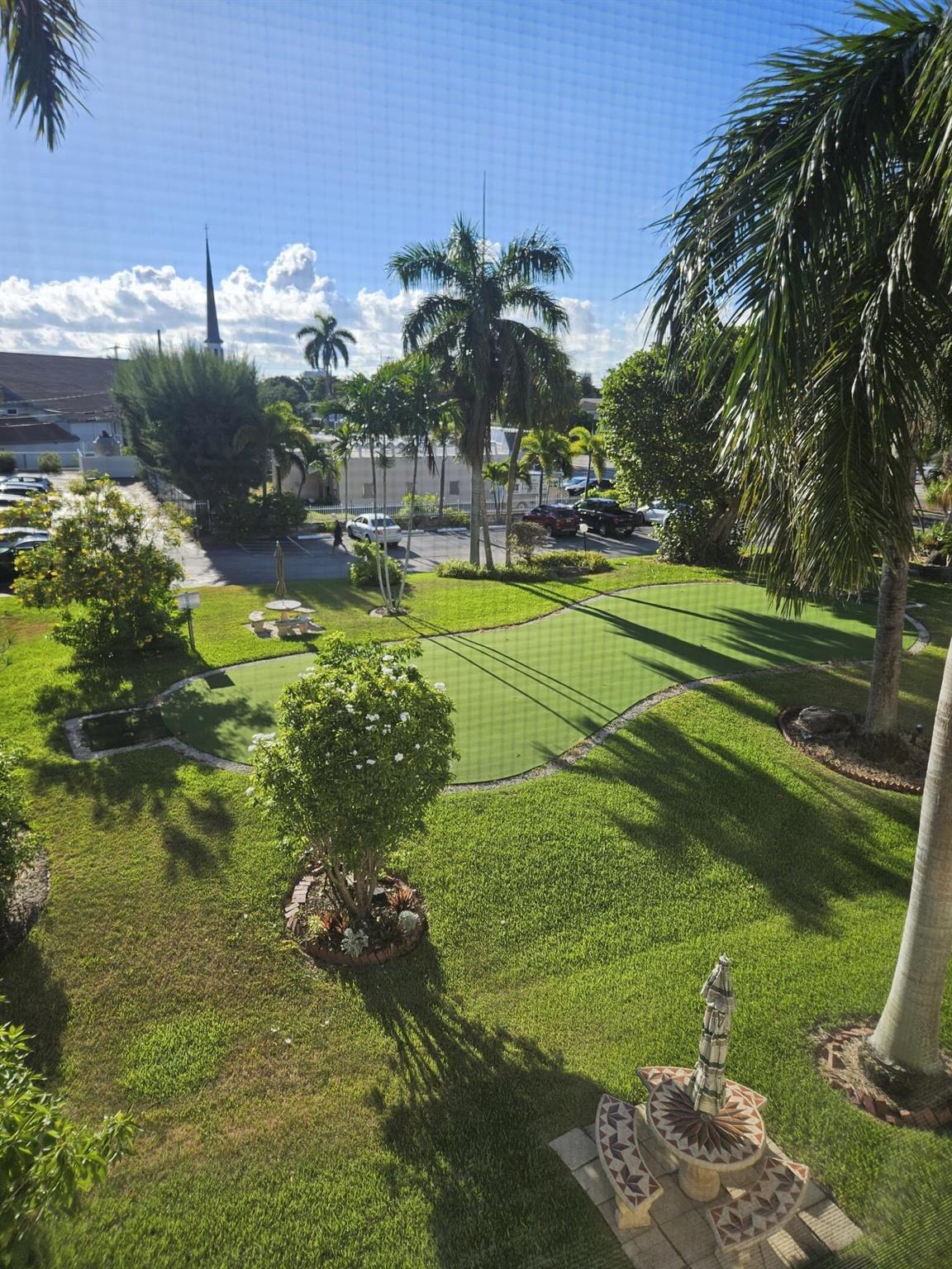 LIGHTHOUSE POINT GARDENS - Residential