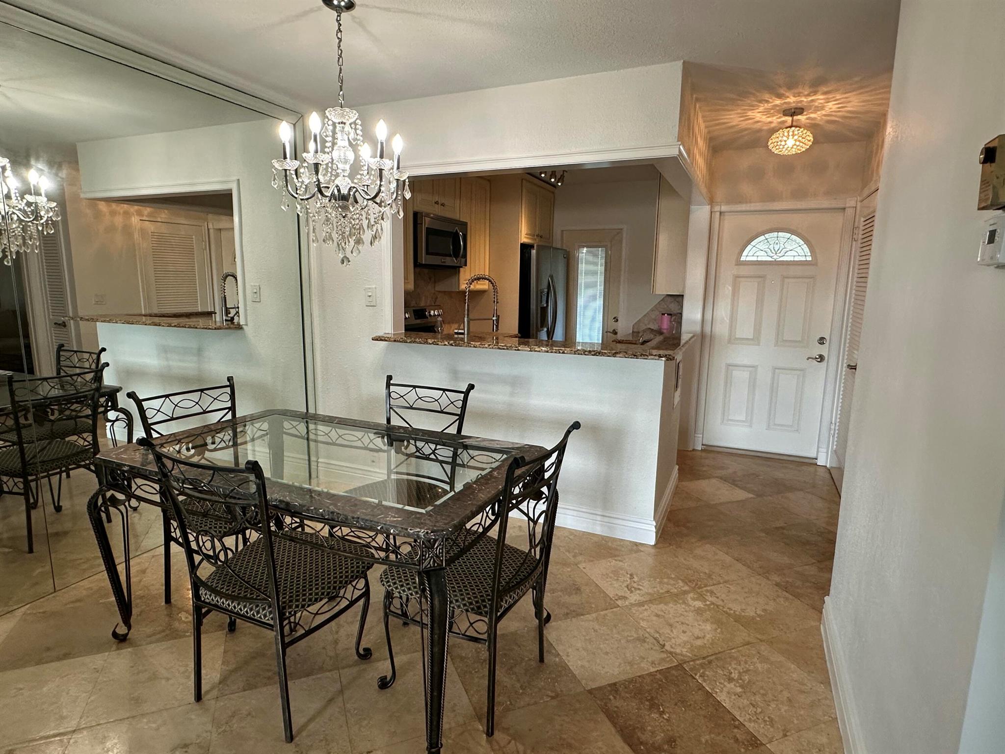 LIGHTHOUSE POINT GARDENS - Residential