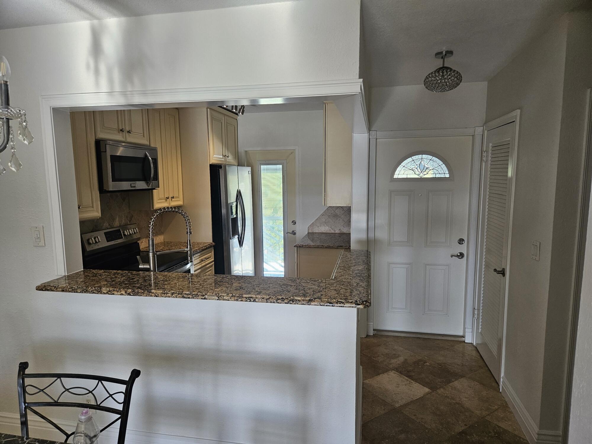 LIGHTHOUSE POINT GARDENS - Residential