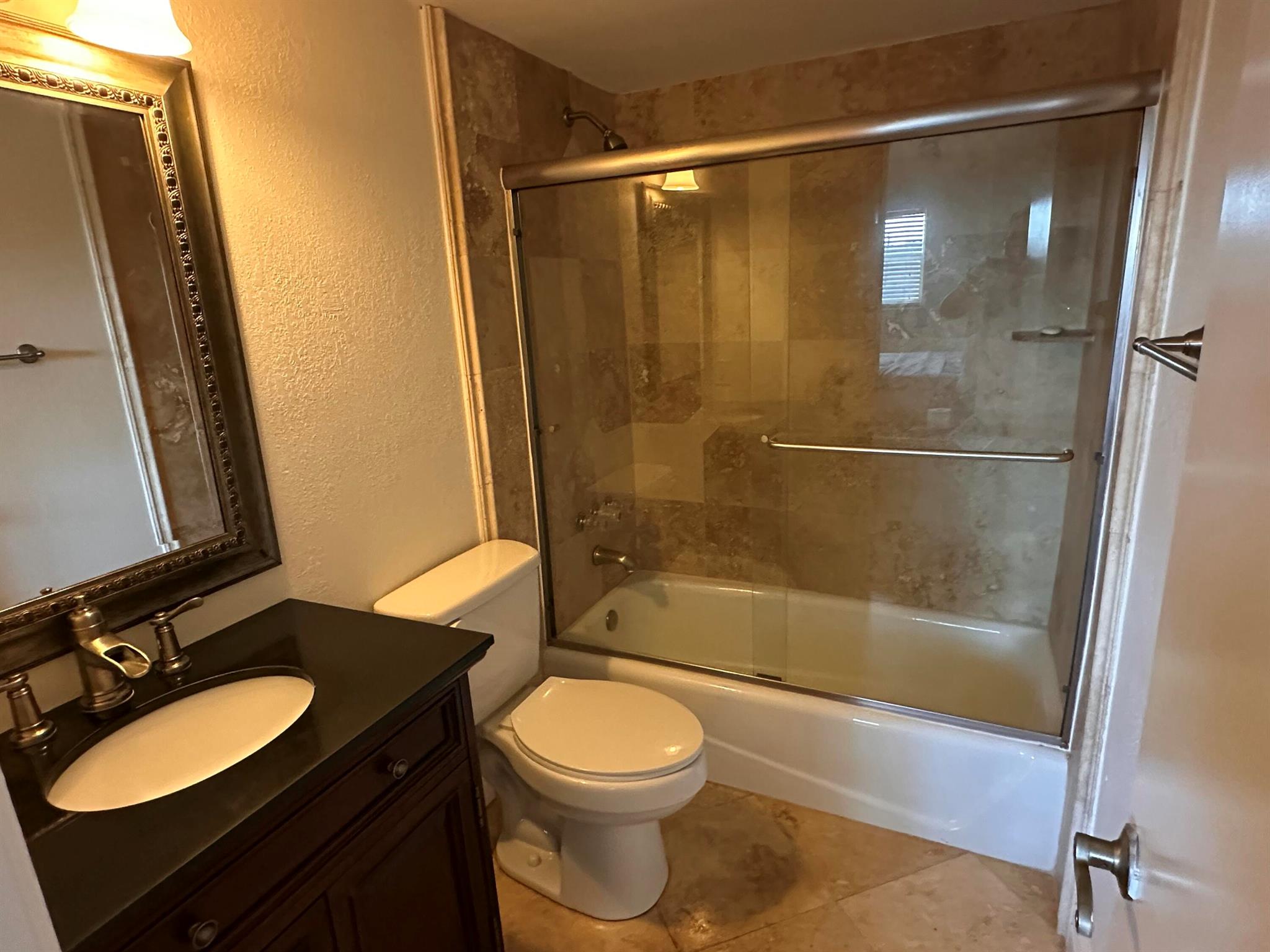 LIGHTHOUSE POINT GARDENS - Residential