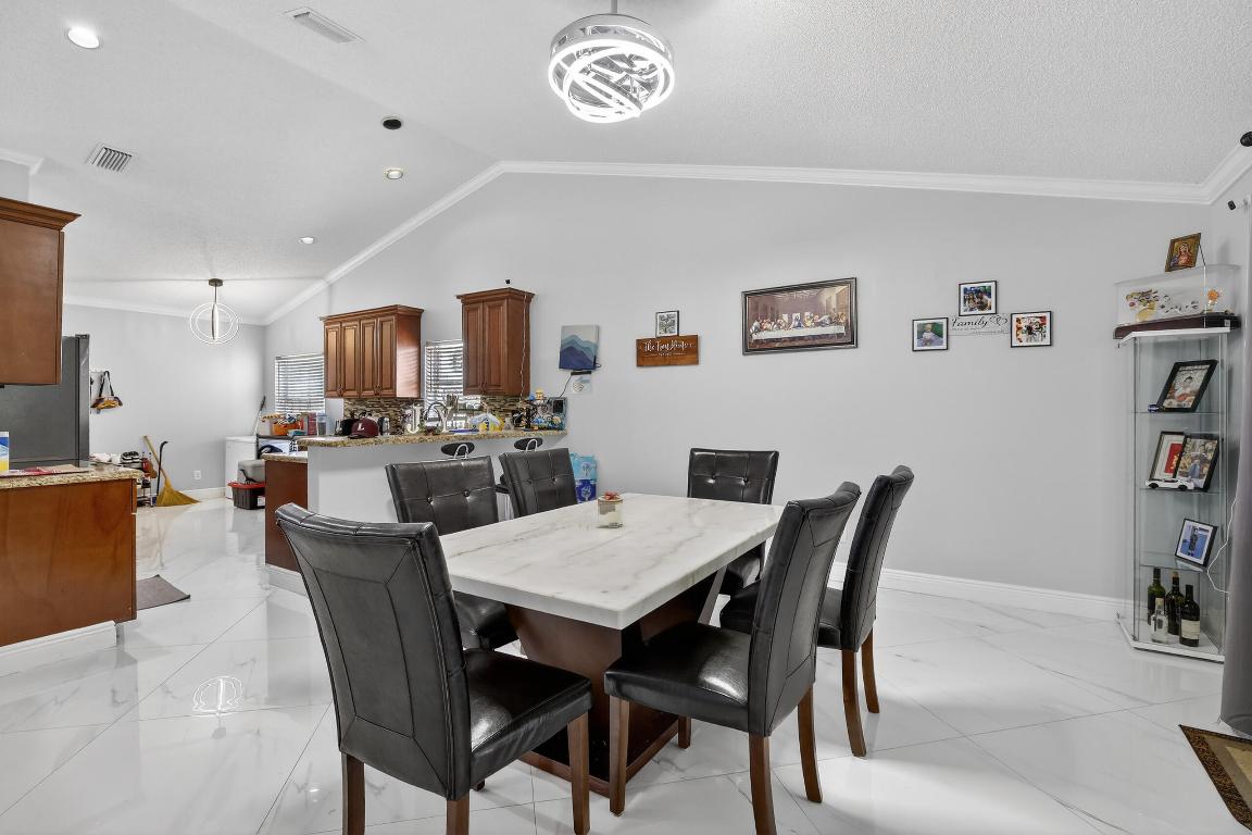 ARBORETUM AT DAVIE - Residential