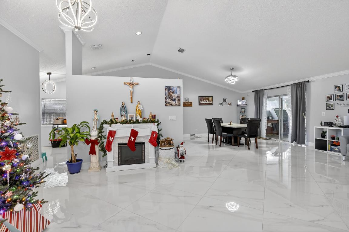 ARBORETUM AT DAVIE - Residential