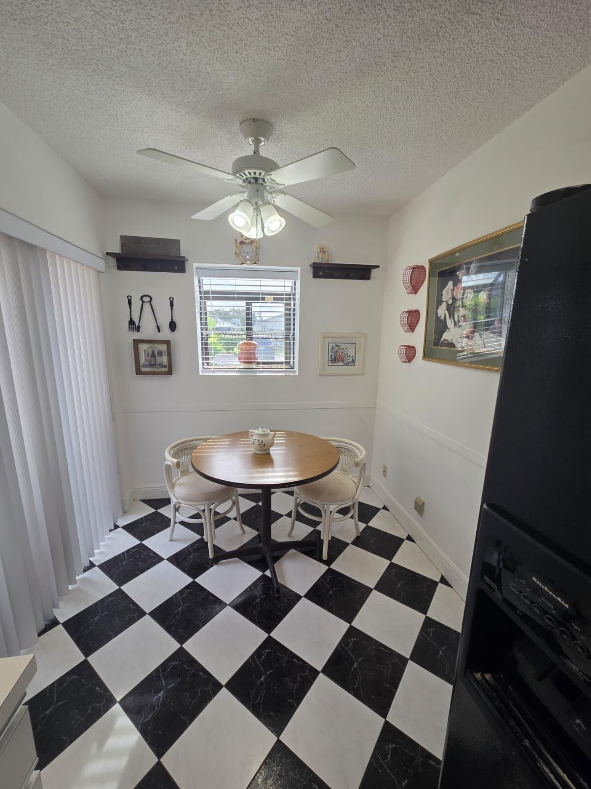 HIGH POINT OF DELRAY WEST CONDO SEC 3 - Residential