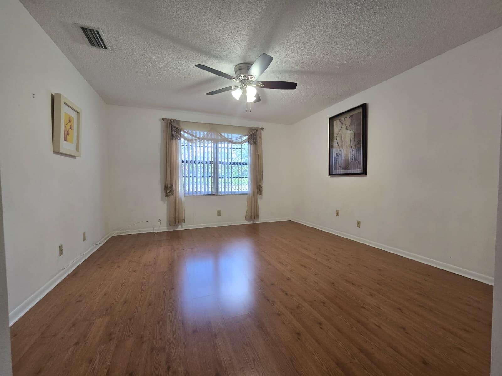 HIGH POINT OF DELRAY WEST CONDO SEC 3 - Residential