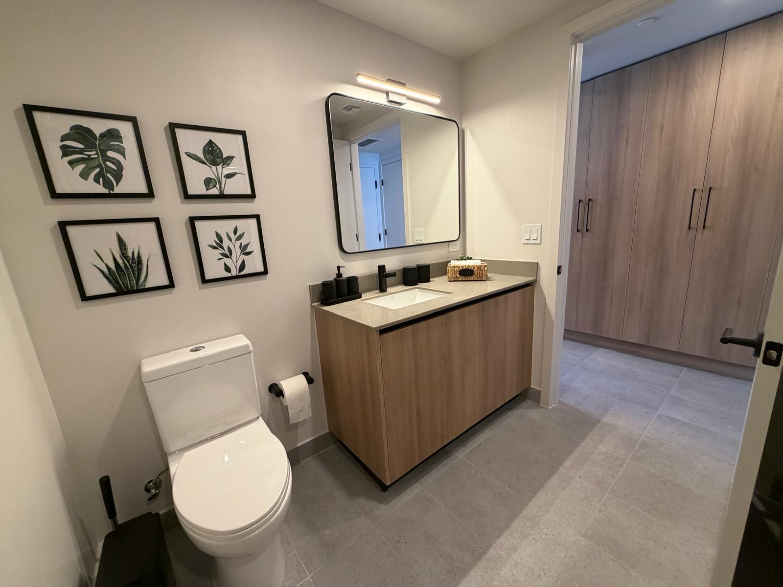 CITY OF MIAMI NORTH BLK 62 PB B-41 - Residential Lease