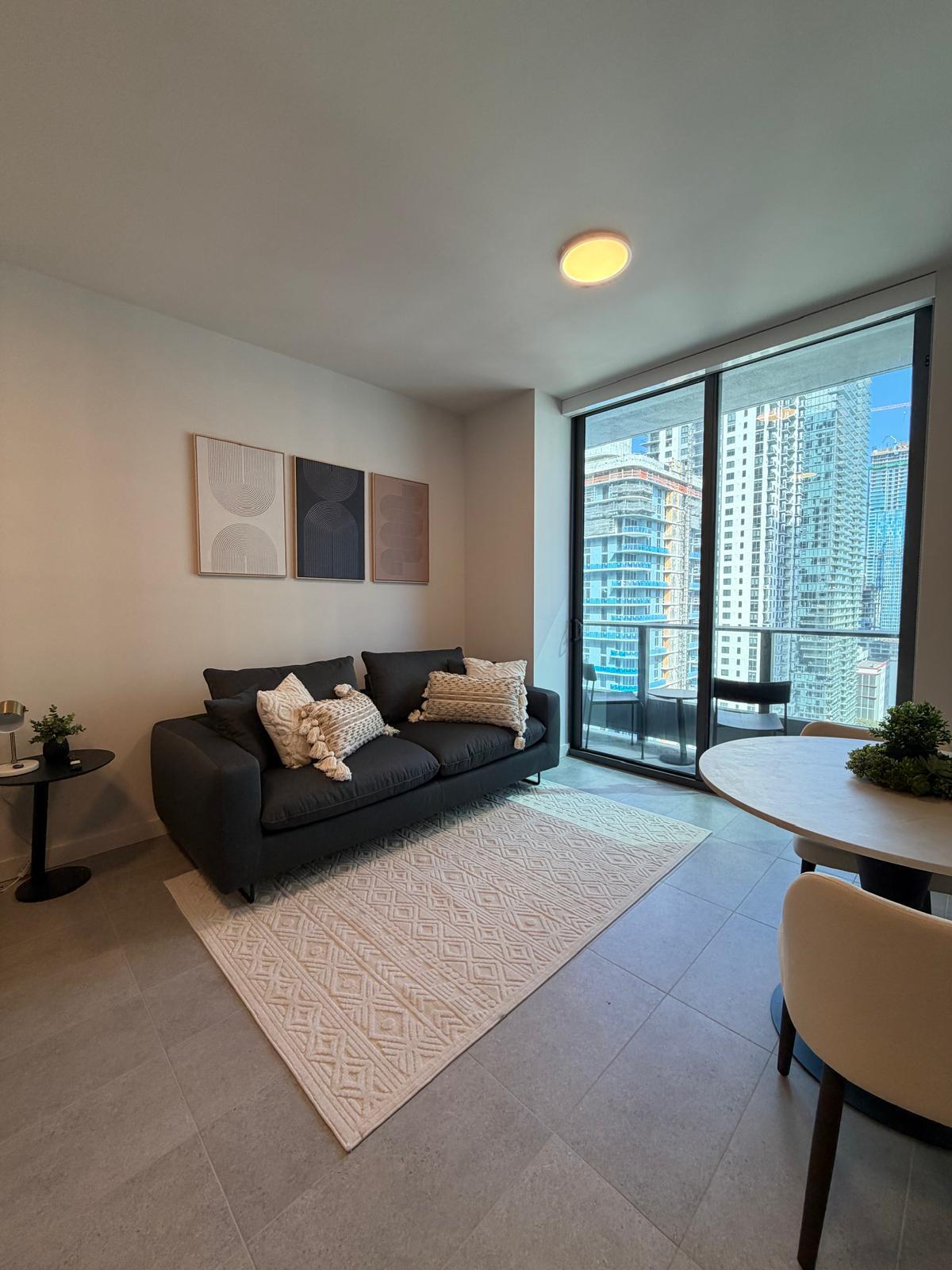CITY OF MIAMI NORTH BLK 62 PB B-41 - Residential Lease