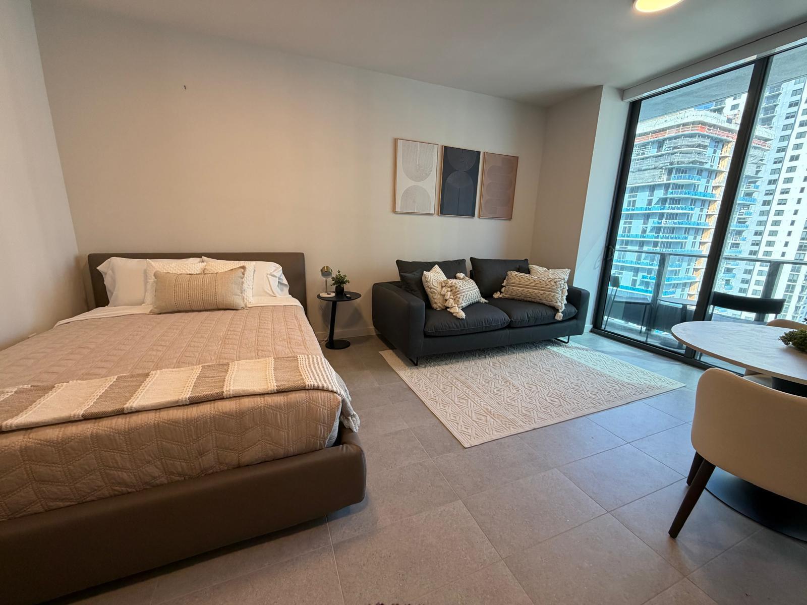CITY OF MIAMI NORTH BLK 62 PB B-41 - Residential Lease