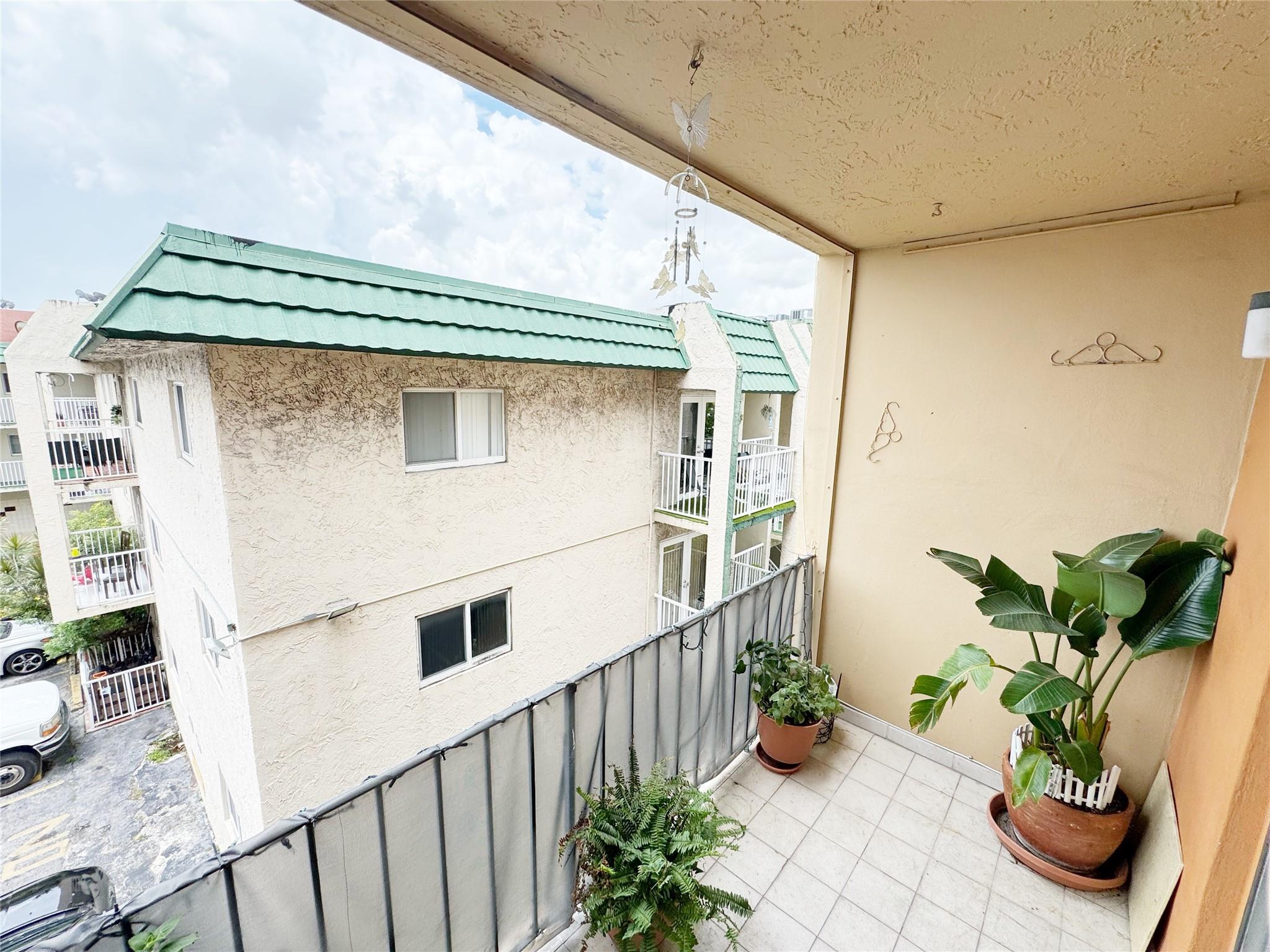 International Condo - Residential