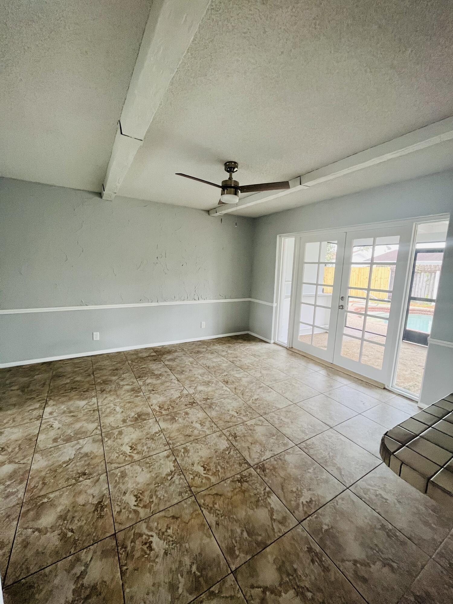 PALM-AIRE VILLAGE 2ND SEC - Residential Lease