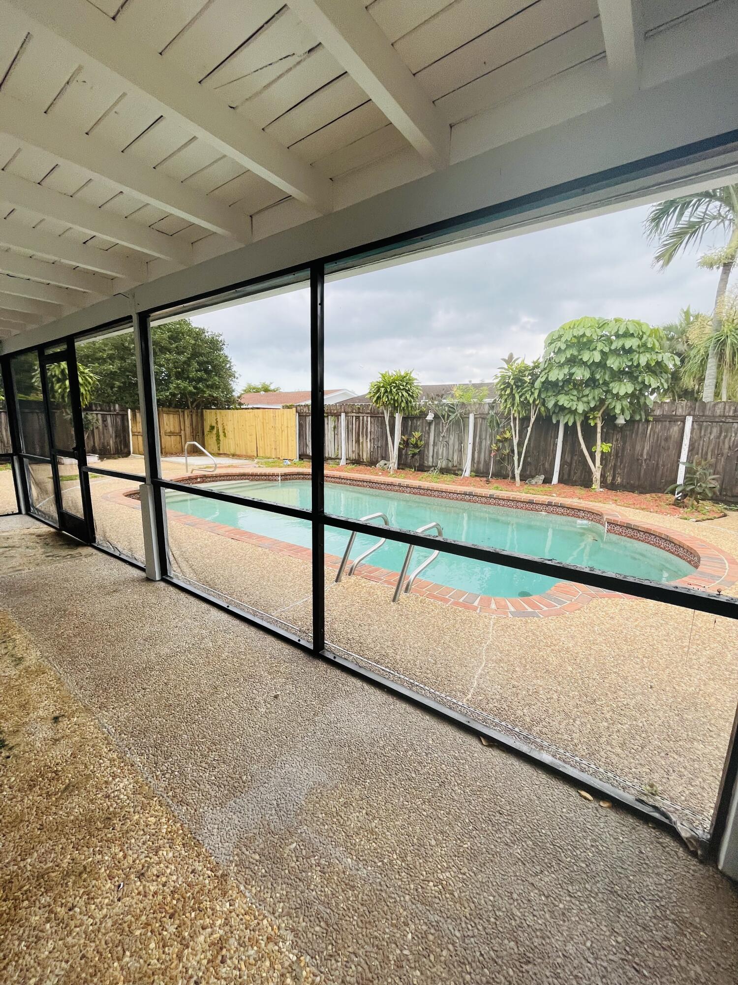 PALM-AIRE VILLAGE 2ND SEC - Residential Lease