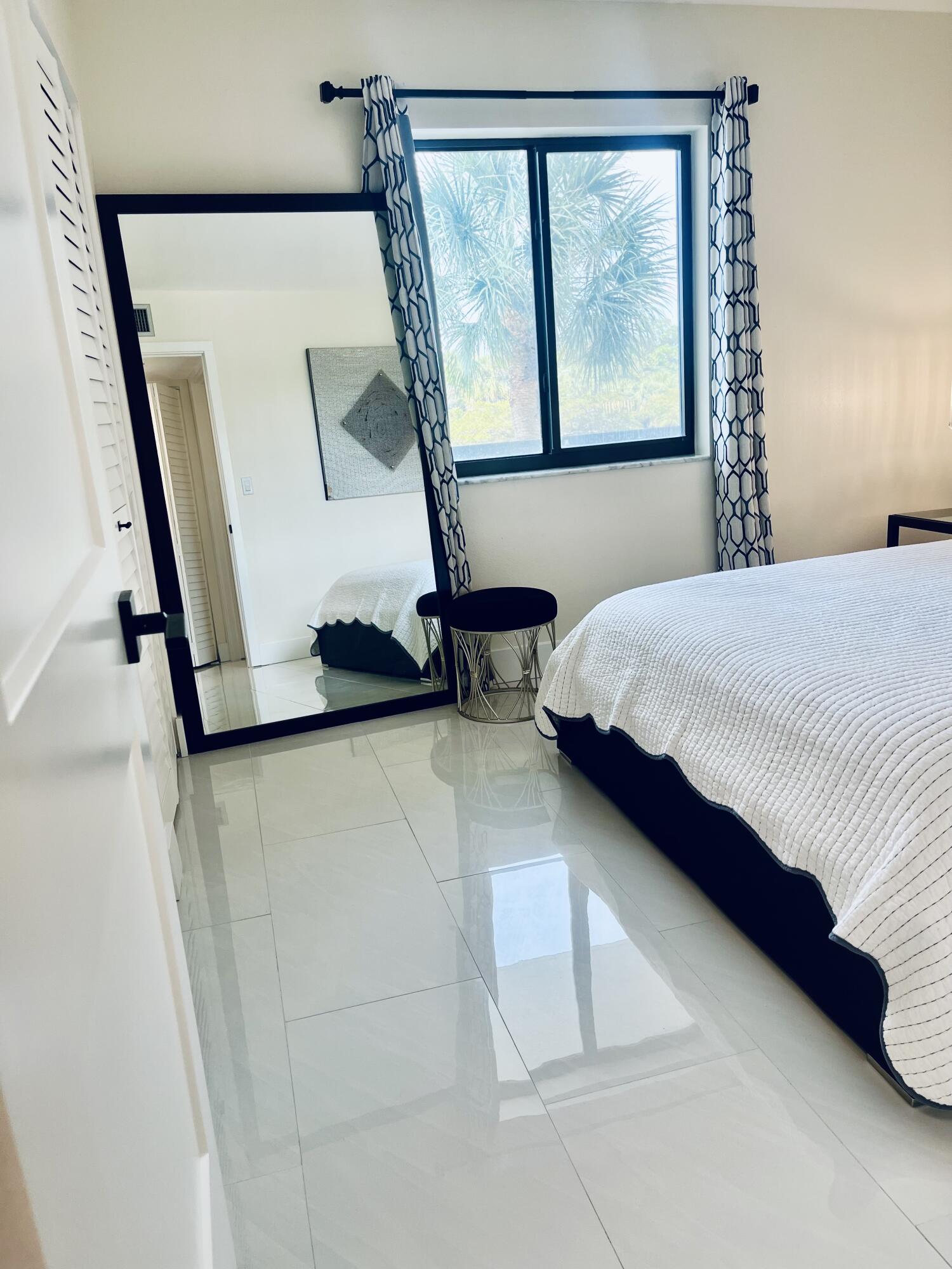 LANDS OF THE PRESIDENT COND 8-A & 8-B - Residential Lease