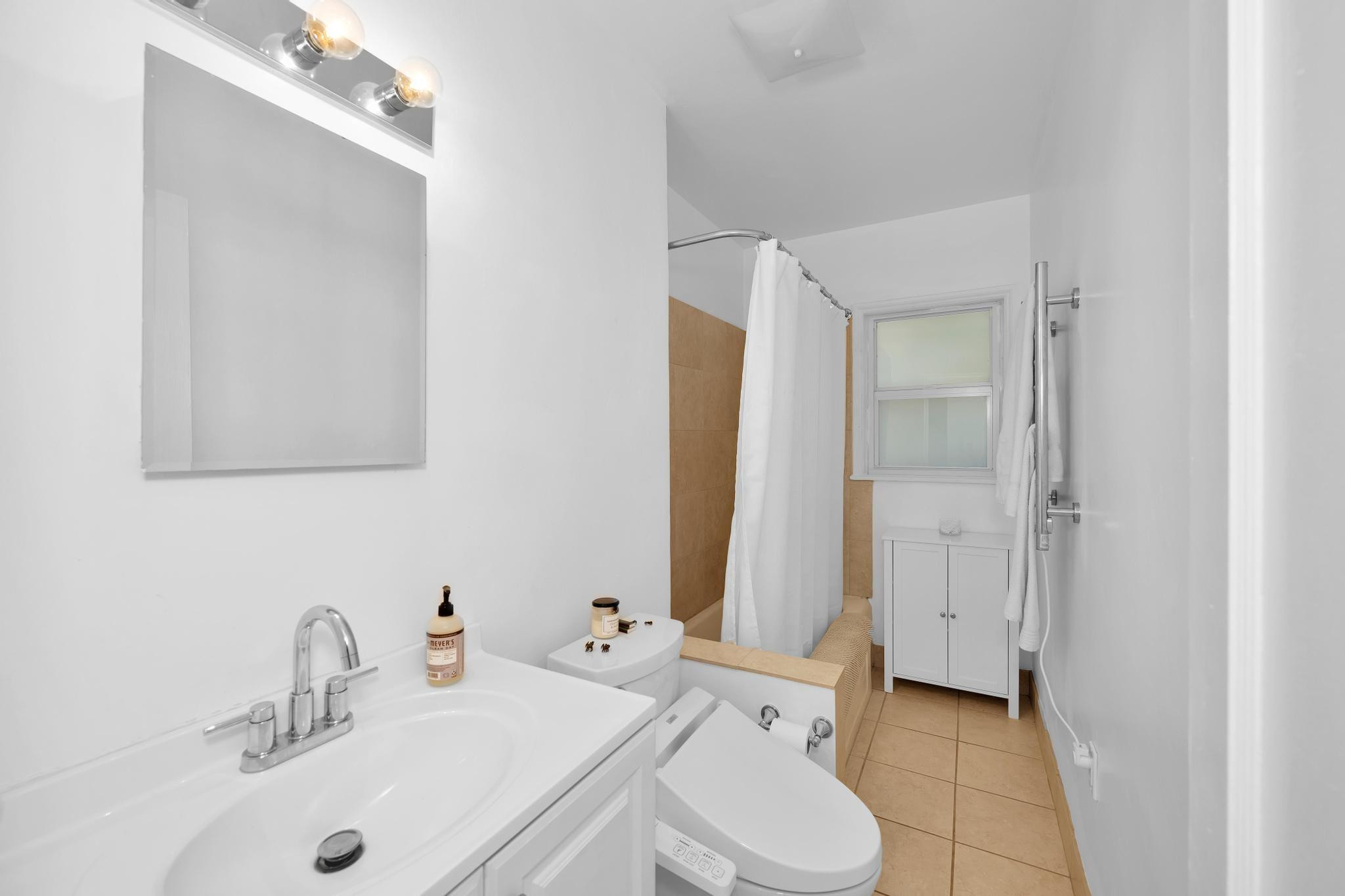 Middle River Park 5-28 B - Residential Lease