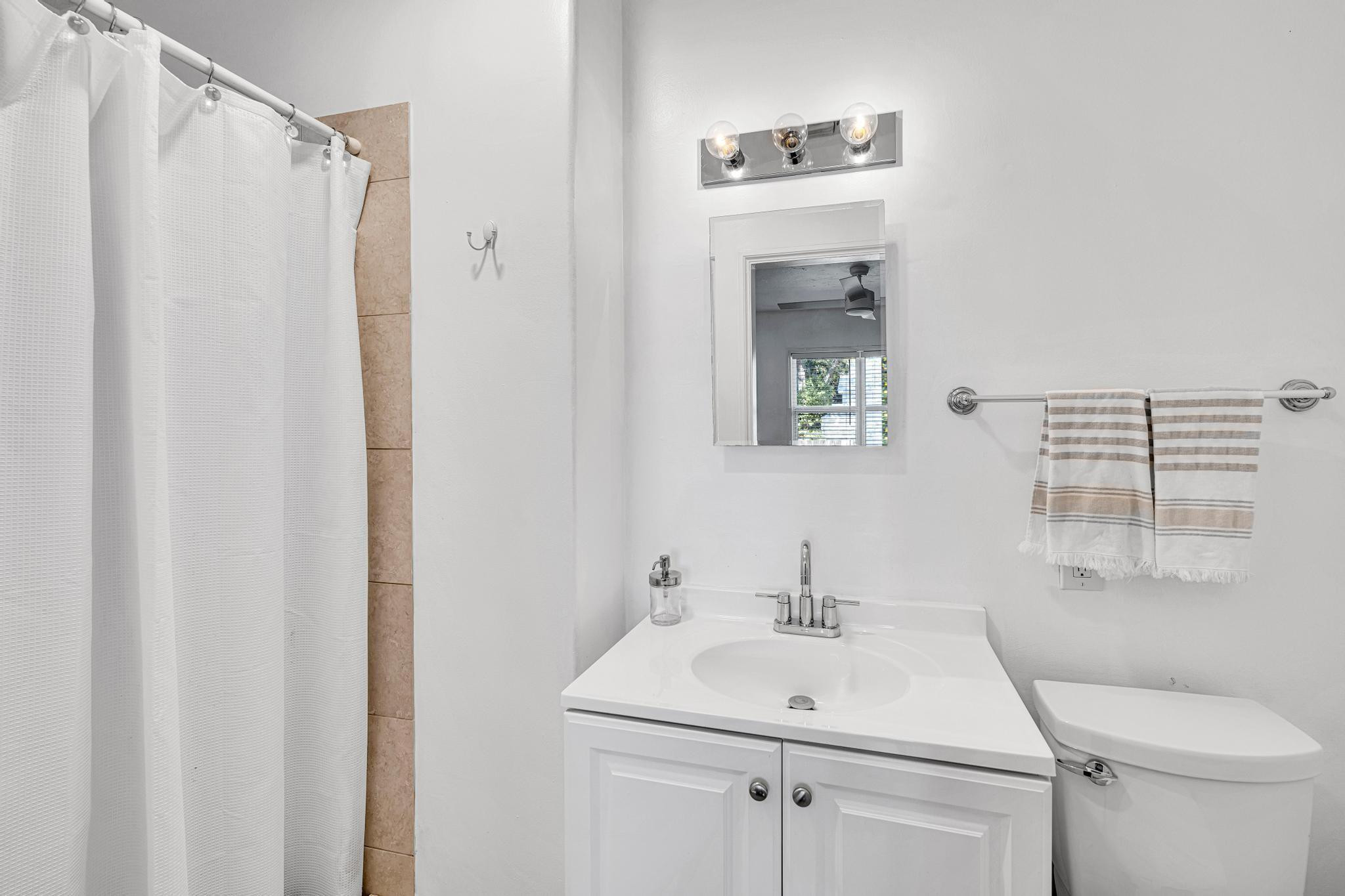 Middle River Park 5-28 B - Residential Lease