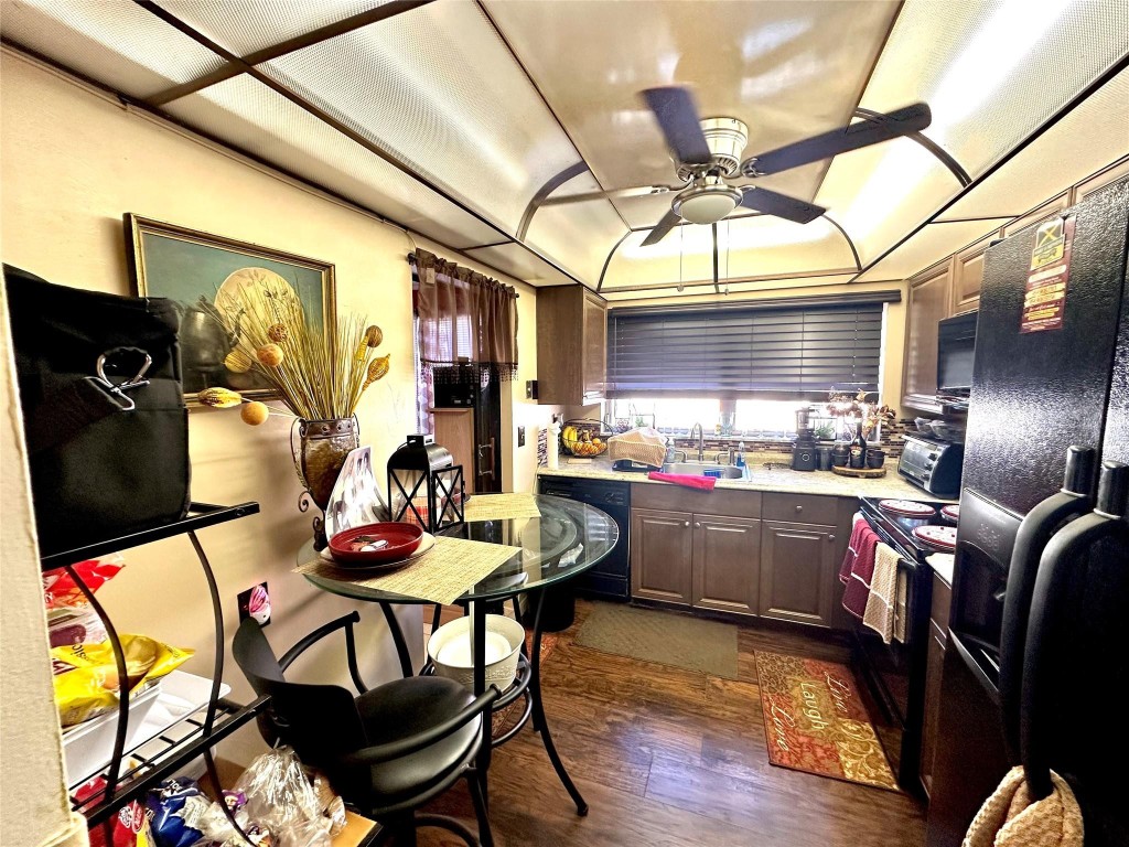 CYPRESS TREE CONDO BLDG 5 - Residential