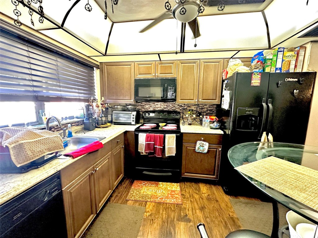 CYPRESS TREE CONDO BLDG 5 - Residential