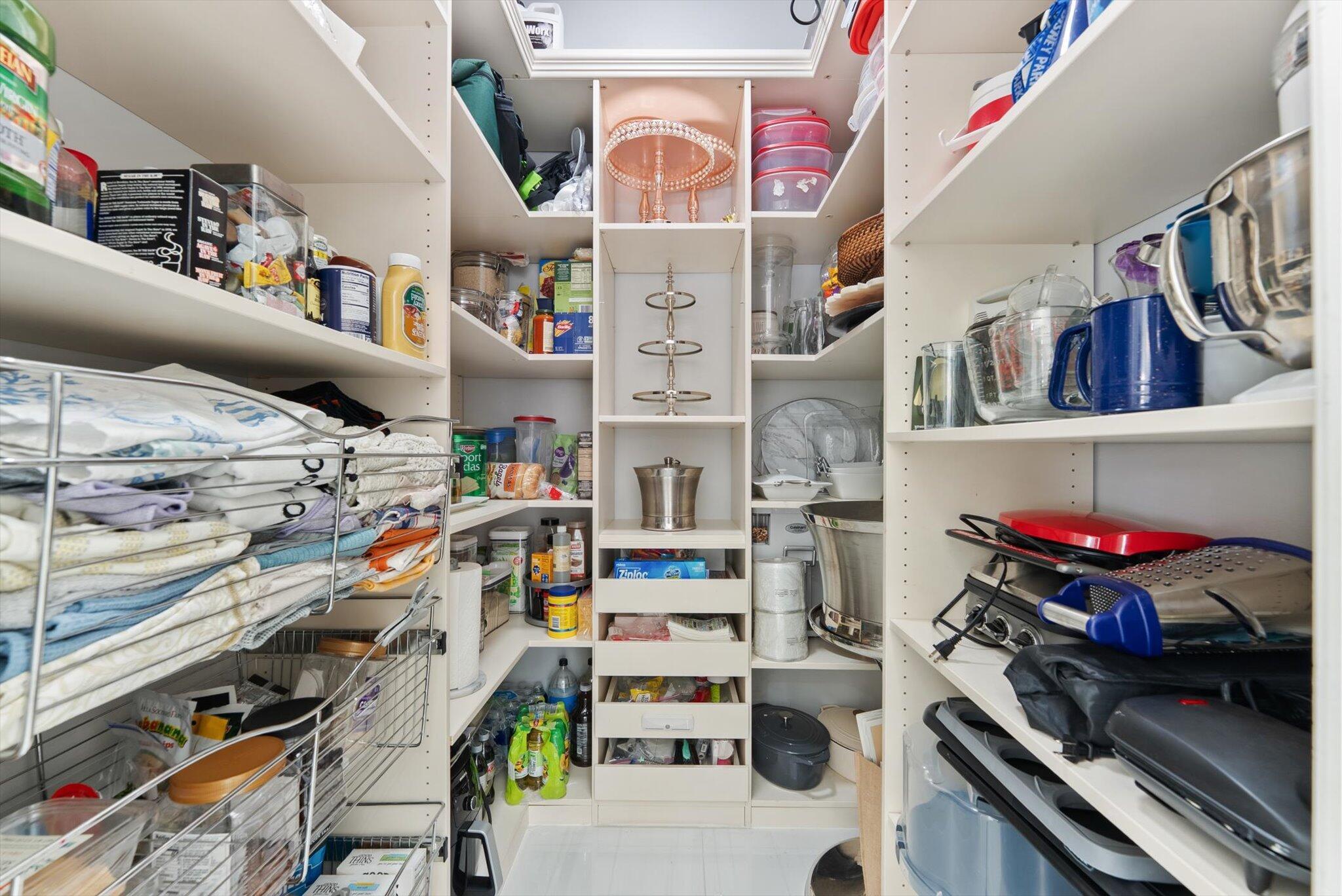 Tequesta Lakes  COUNTRY I - Residential