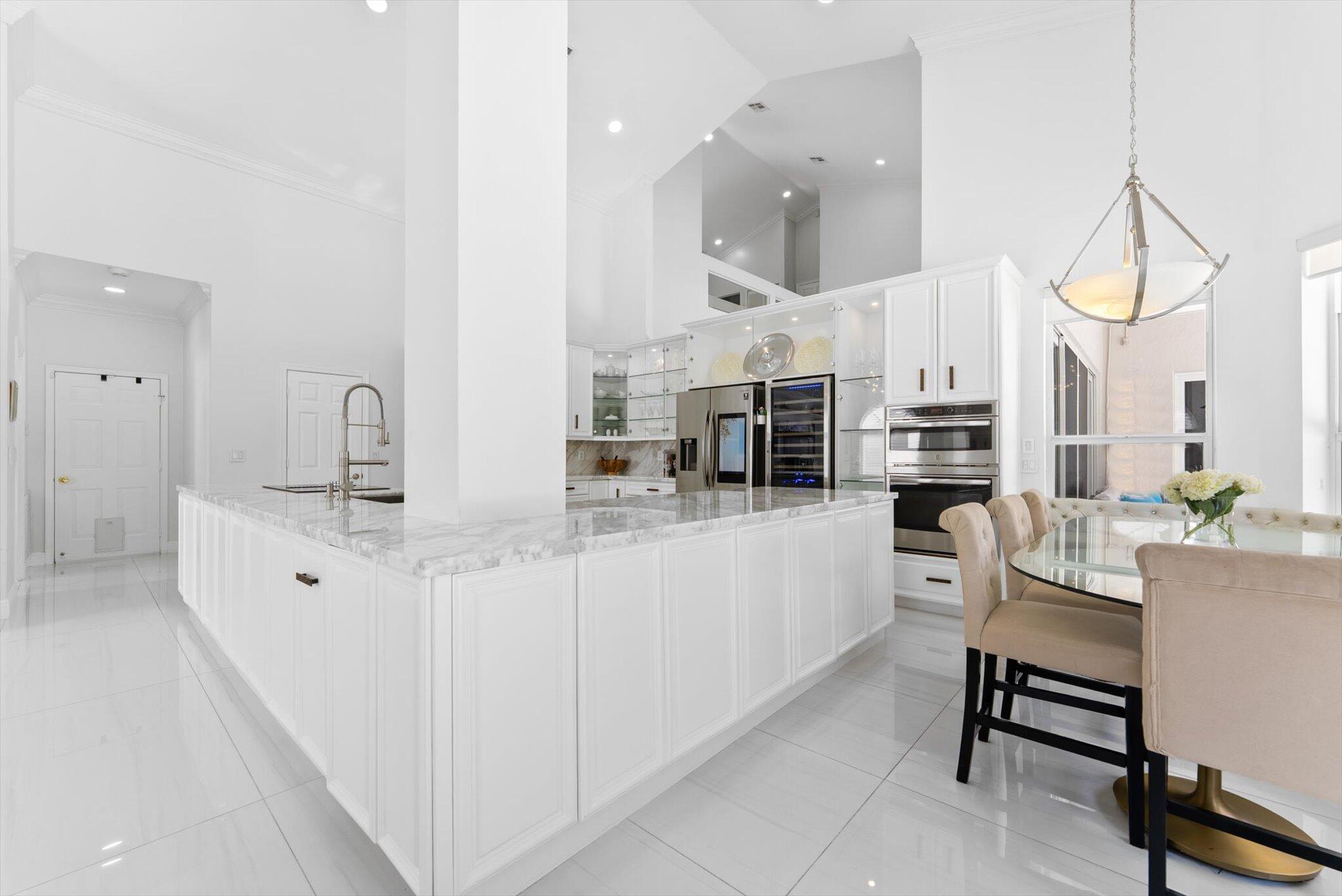 Tequesta Lakes  COUNTRY ISLES - Residential