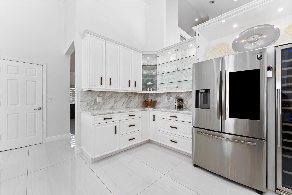 Tequesta Lakes  COUNTRY ISLES - Residential