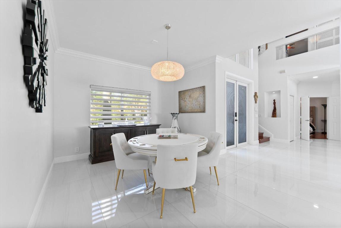 Tequesta Lakes  COUNTRY ISLES - Residential