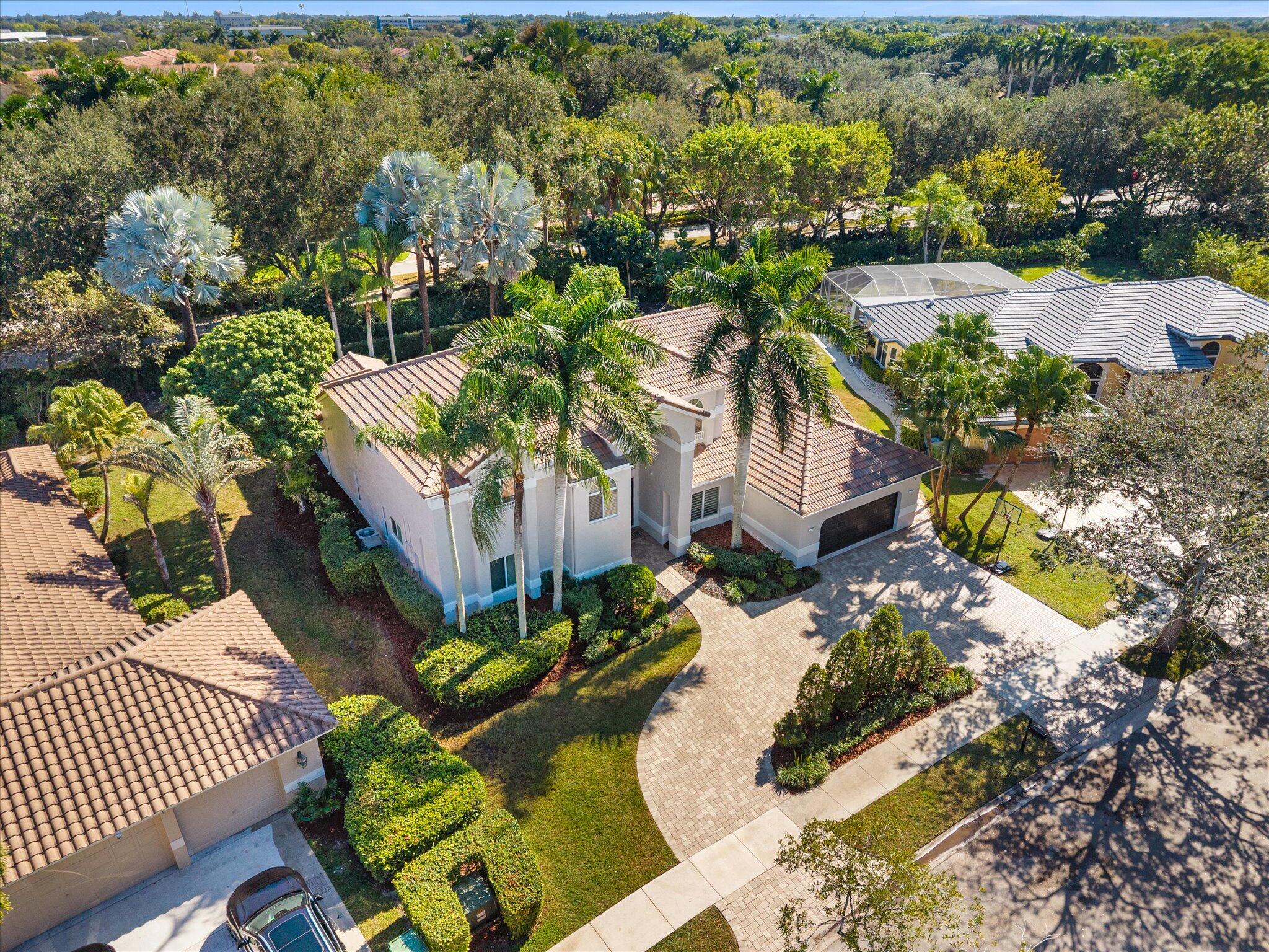 Tequesta Lakes  COUNTRY ISLES - Residential