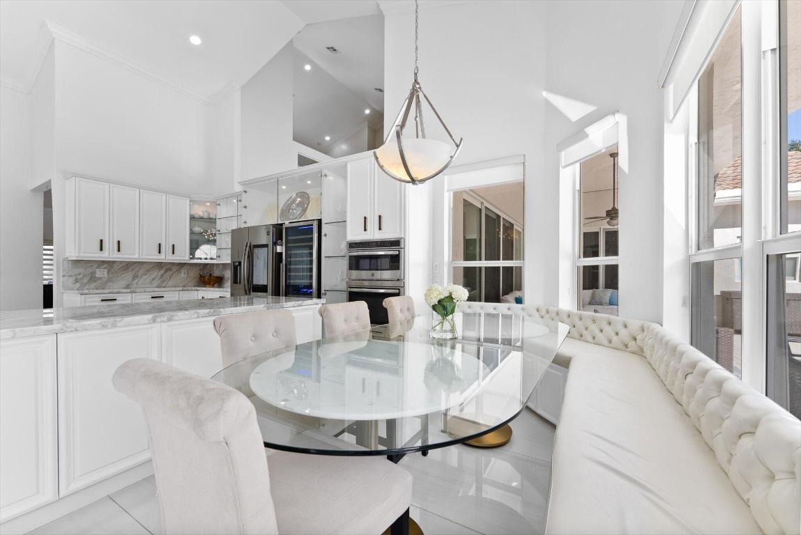 Tequesta Lakes  COUNTRY ISLES - Residential