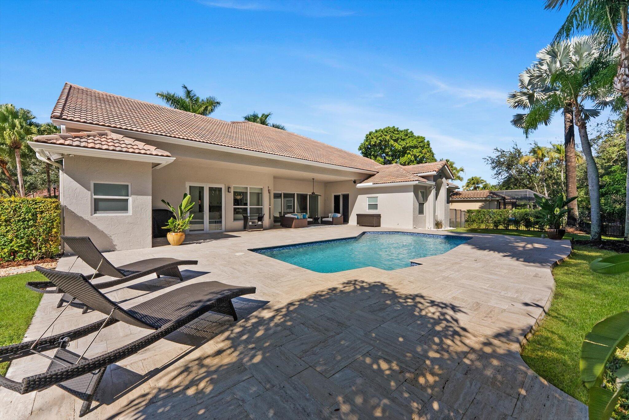 Tequesta Lakes  COUNTRY I - Residential