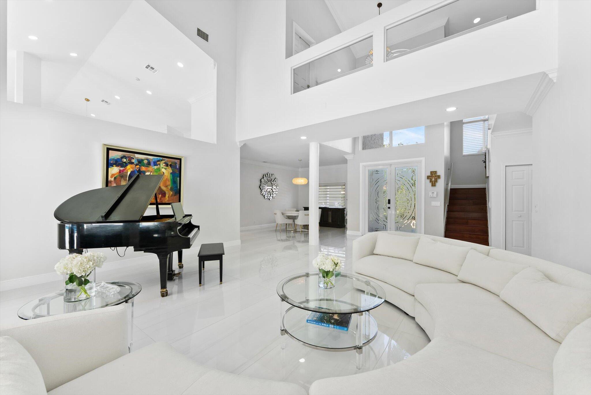 Tequesta Lakes  COUNTRY ISLES - Residential