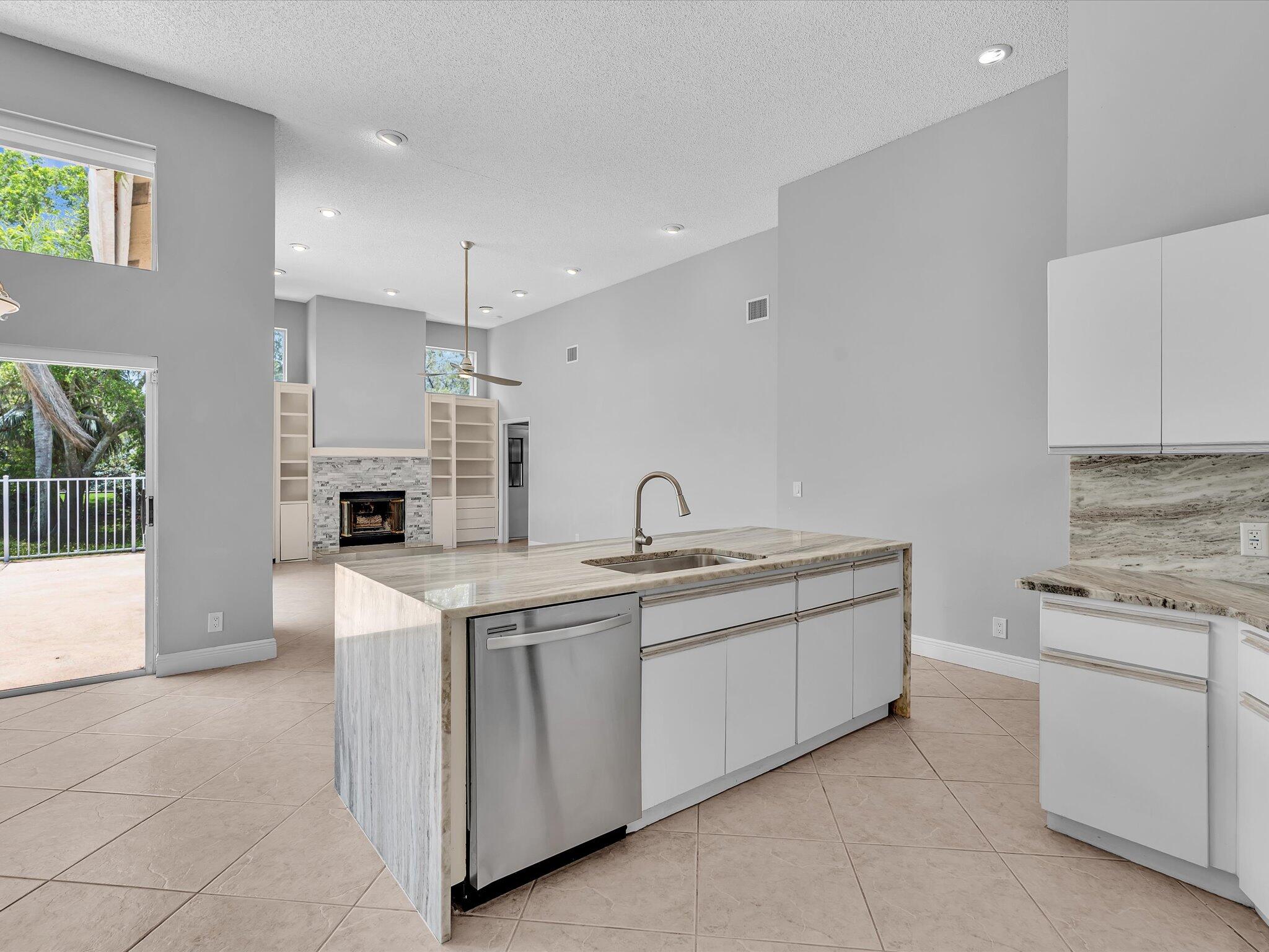GLENOAKS - Residential