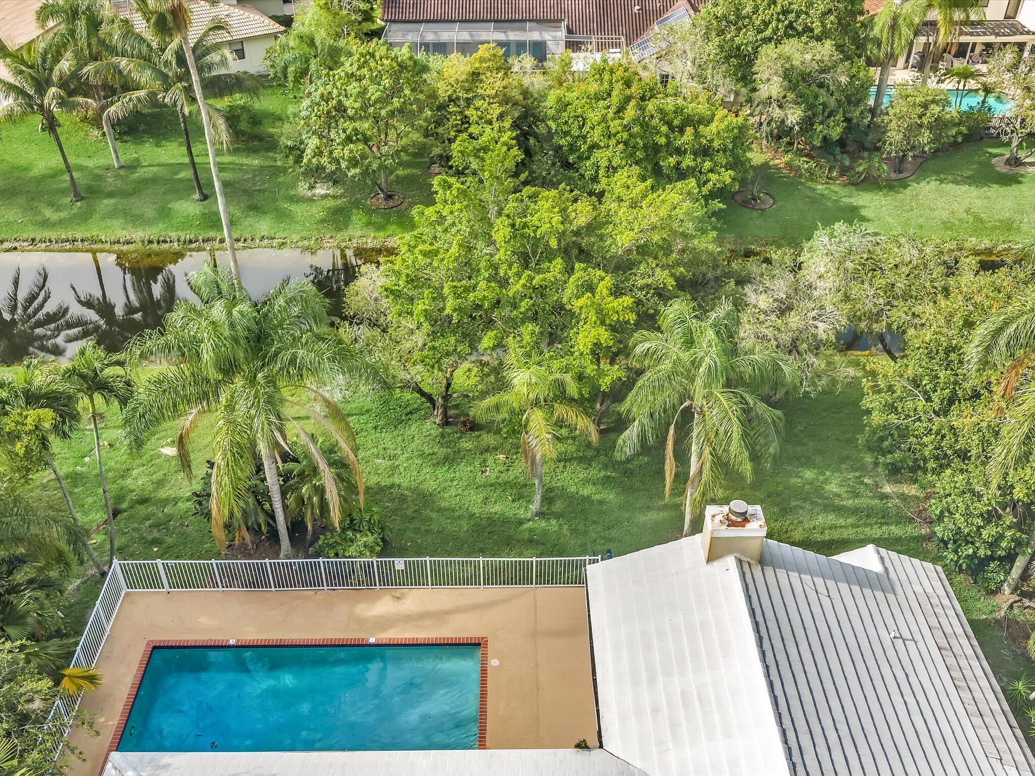 GLENOAKS - Residential
