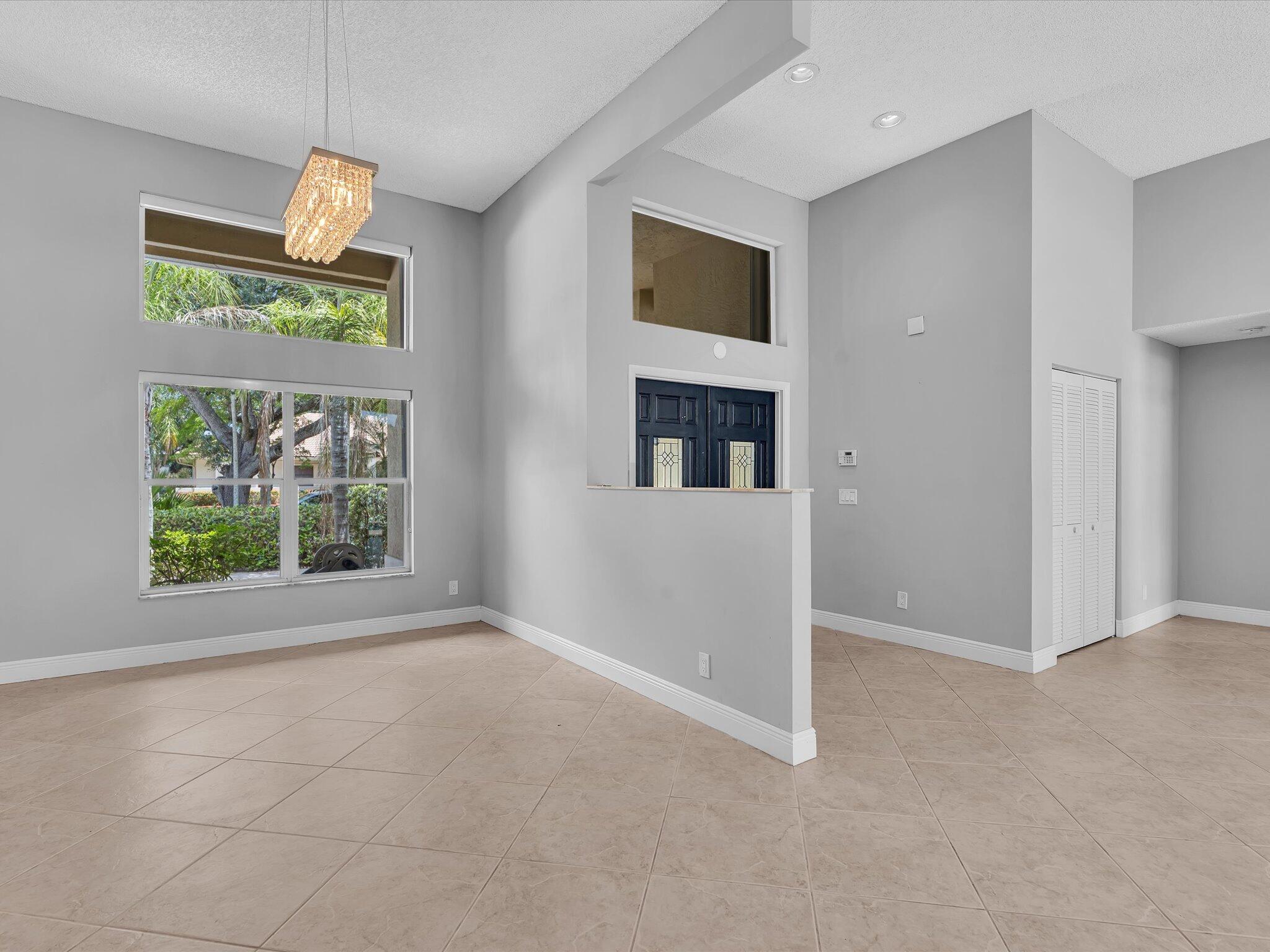 GLENOAKS - Residential