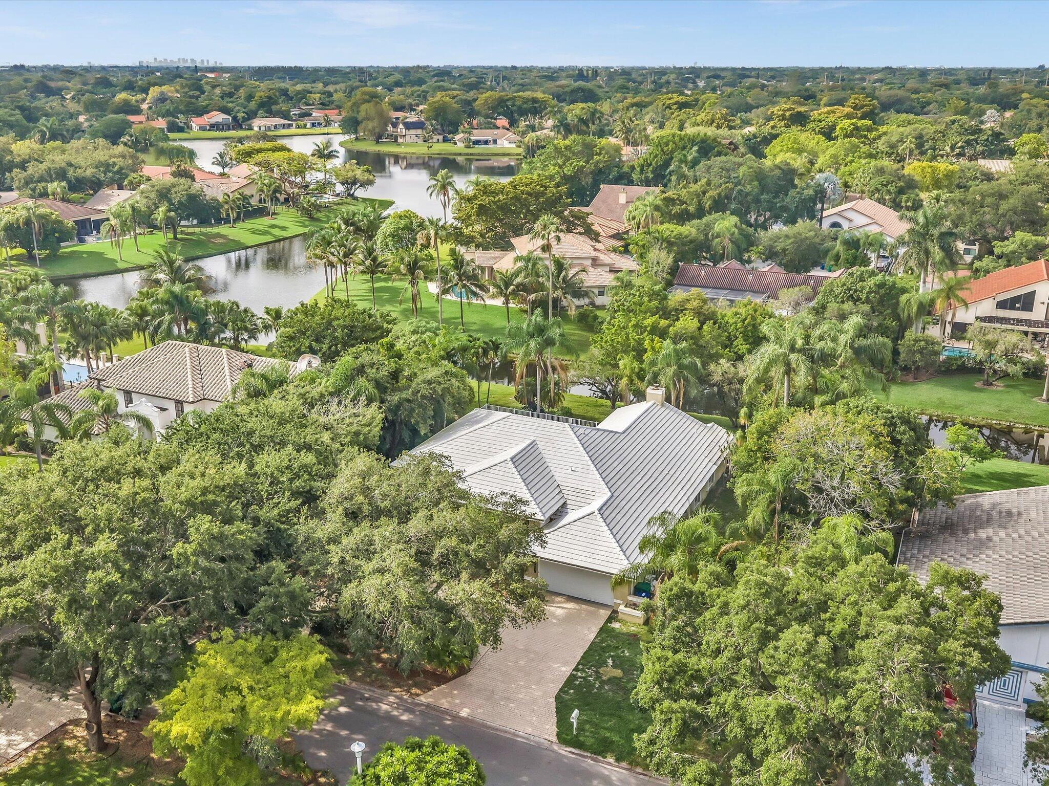 GLENOAKS - Residential