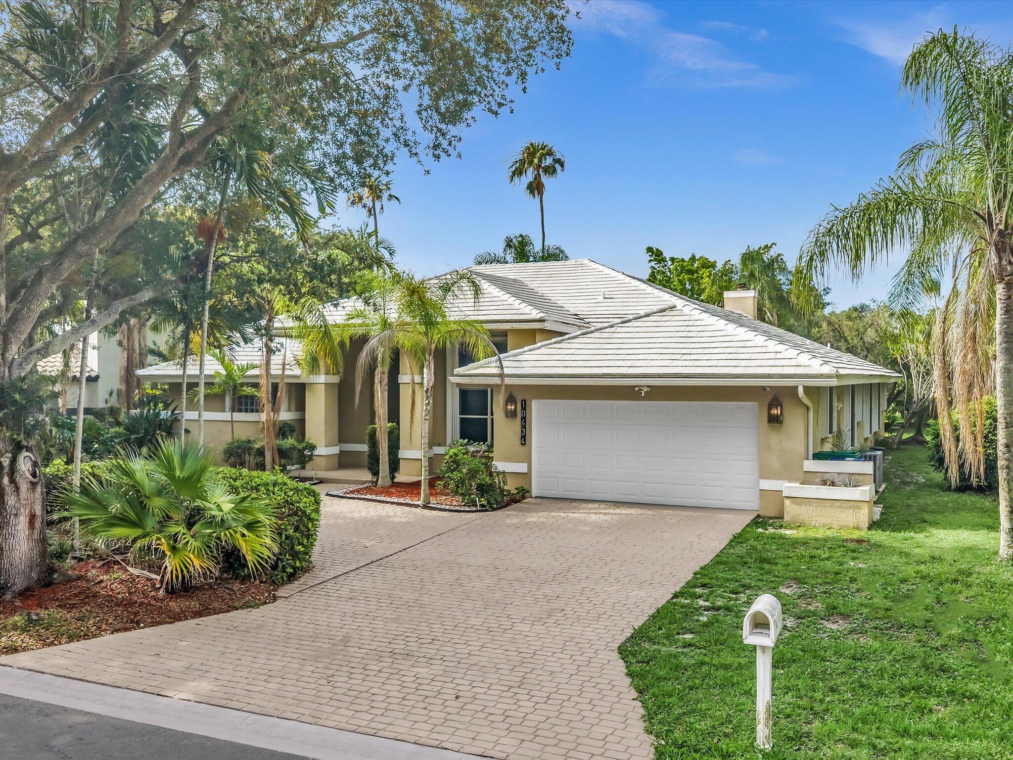 GLENOAKS - Residential