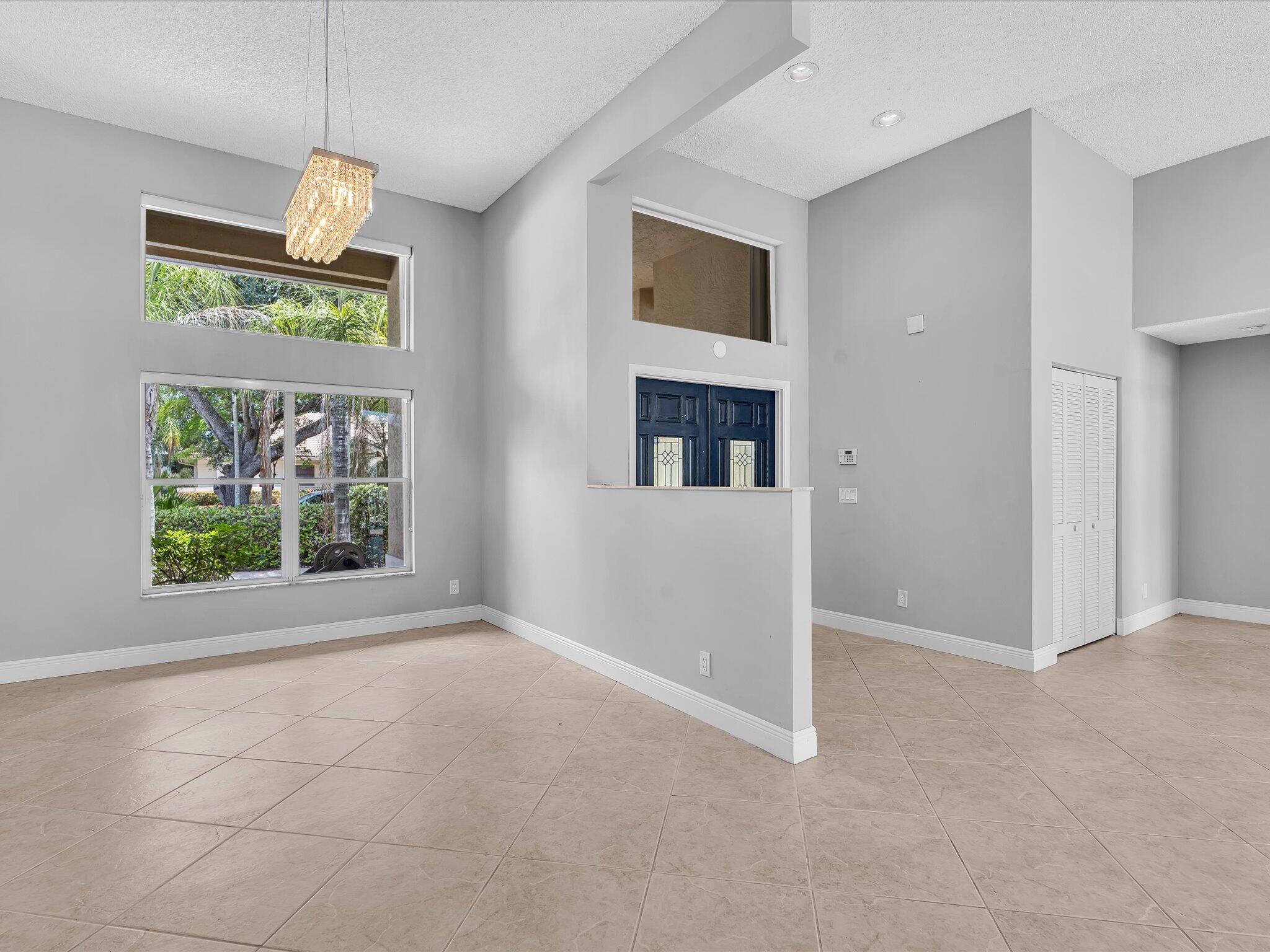 GLENOAKS - Residential