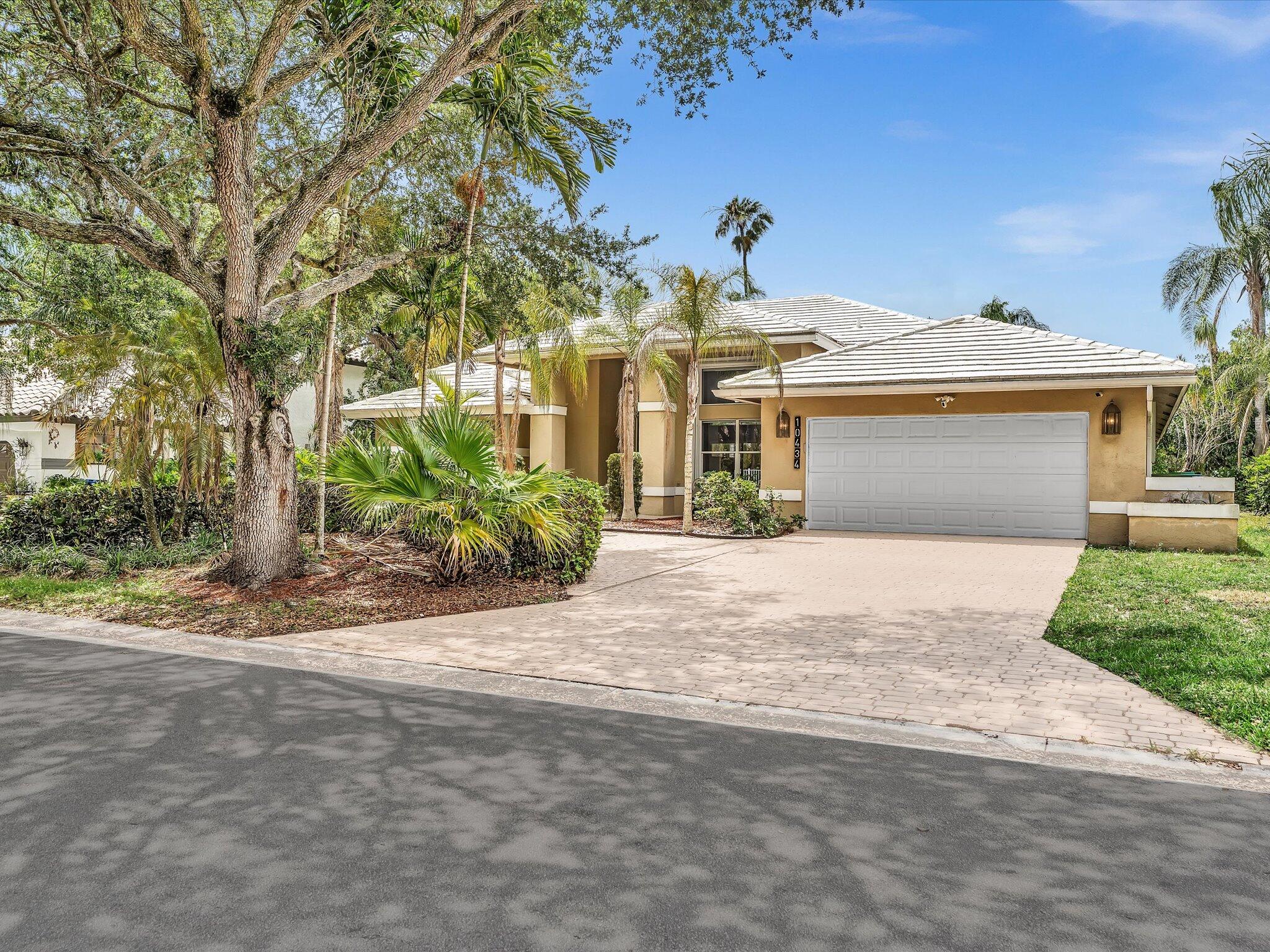 GLENOAKS - Residential