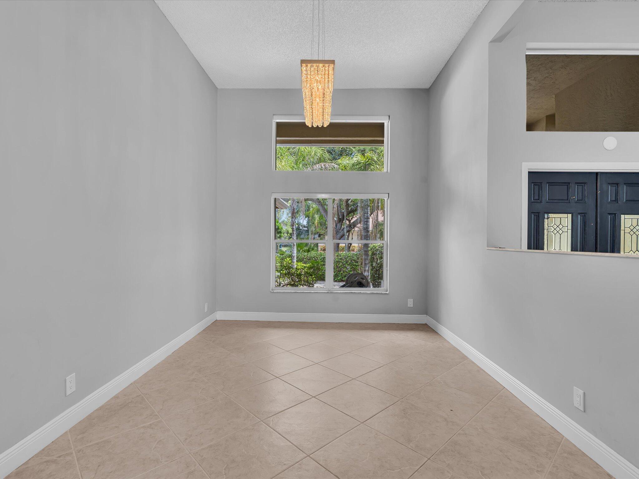 GLENOAKS - Residential