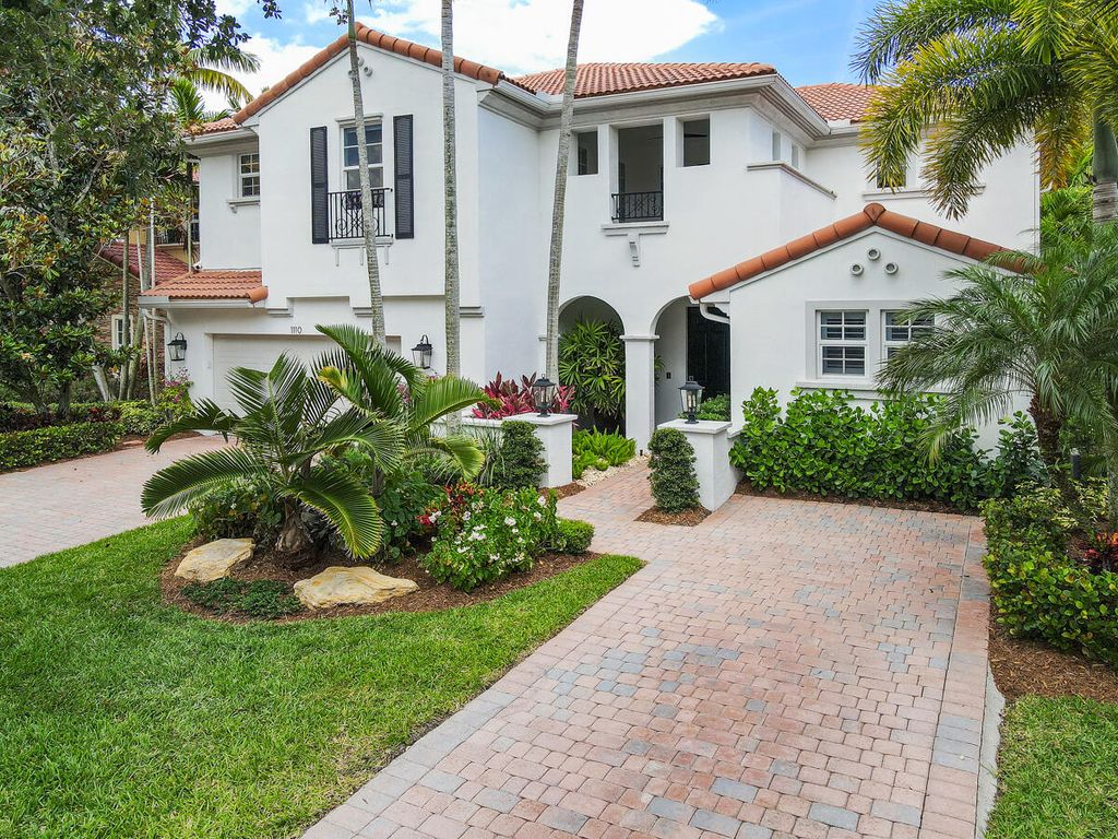 Photo of 1110 Vintner Boulevard, Palm Beach Gardens, FL 33410 (MLS # R10795551)