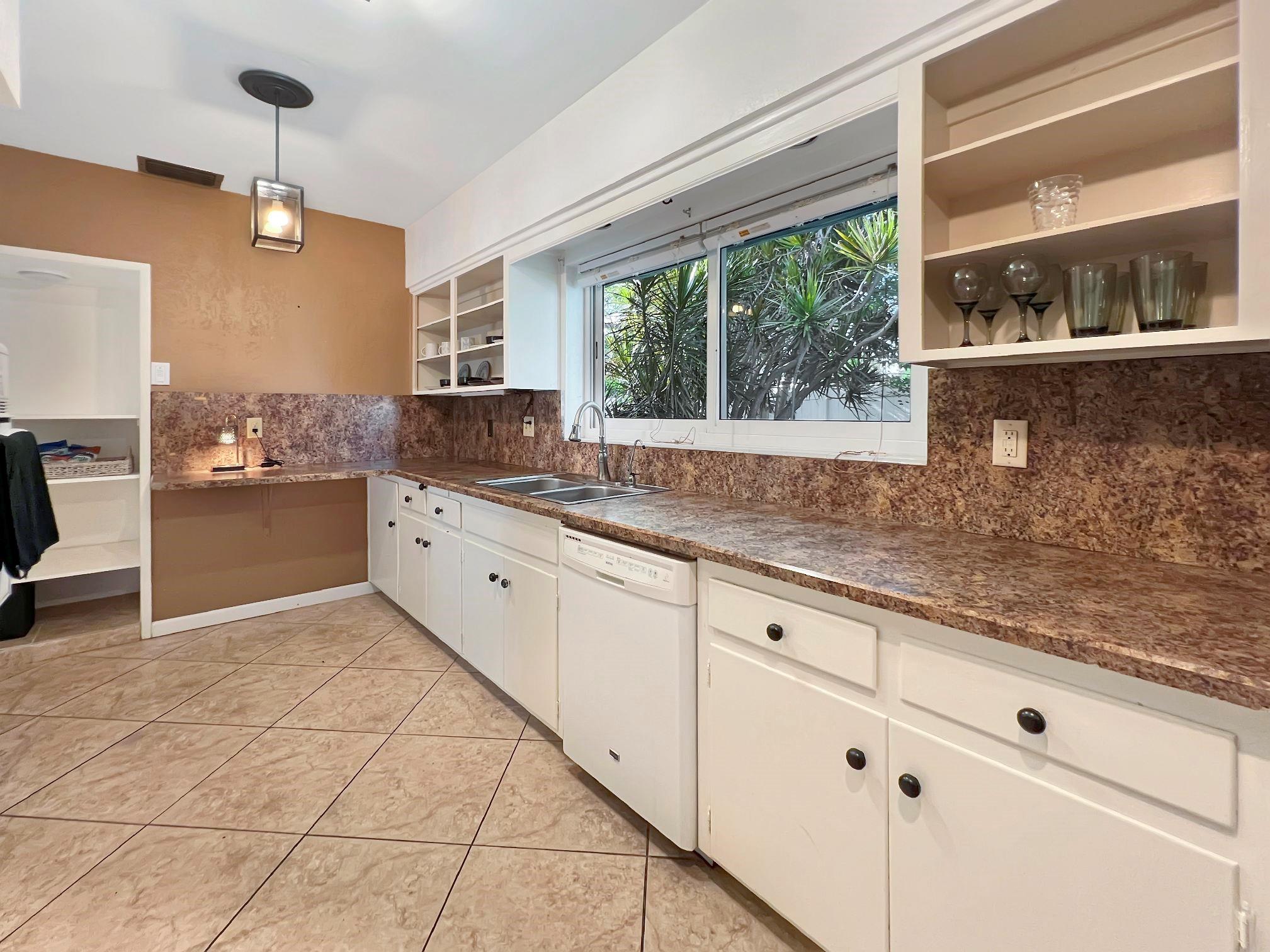 Palm Club Co-Op - Residential