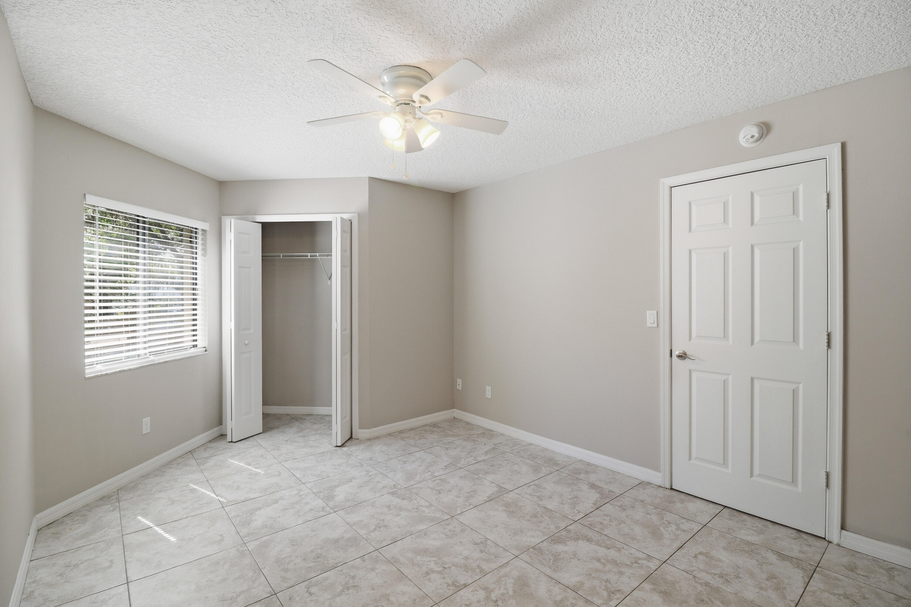 METES AND BOUNDS - Residential Lease