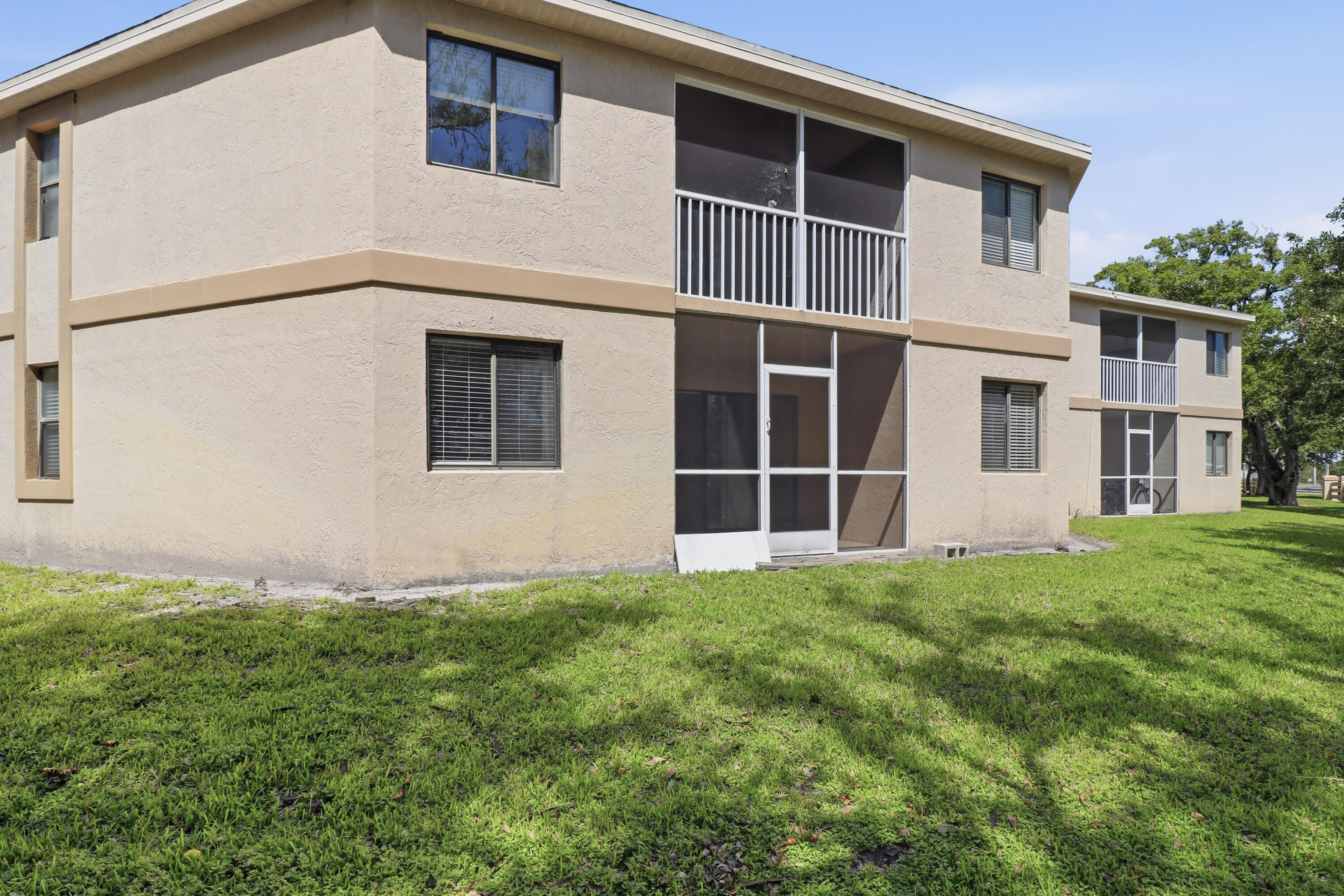 METES AND BOUNDS - Residential Lease