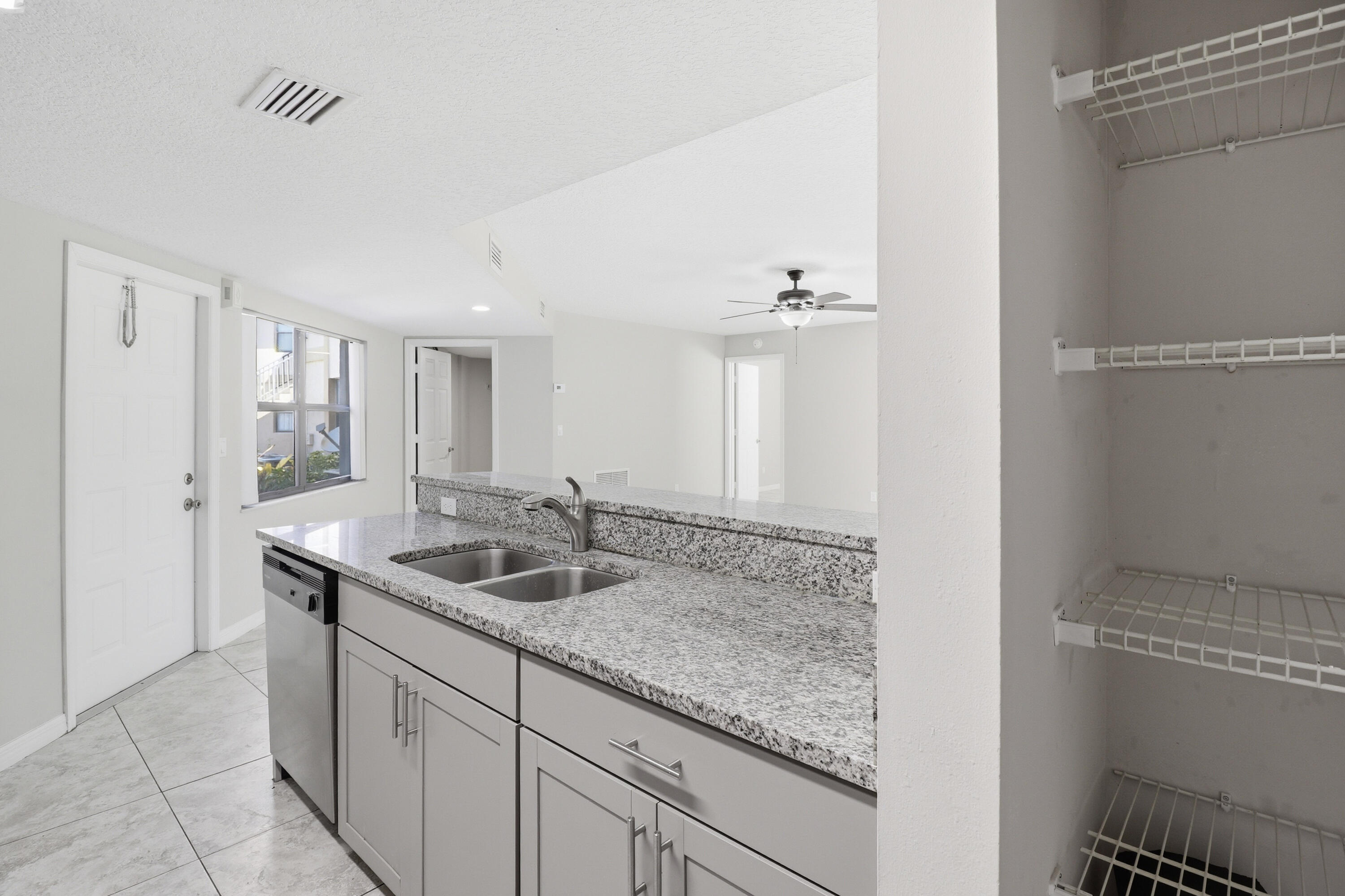 METES AND BOUNDS - Residential Lease