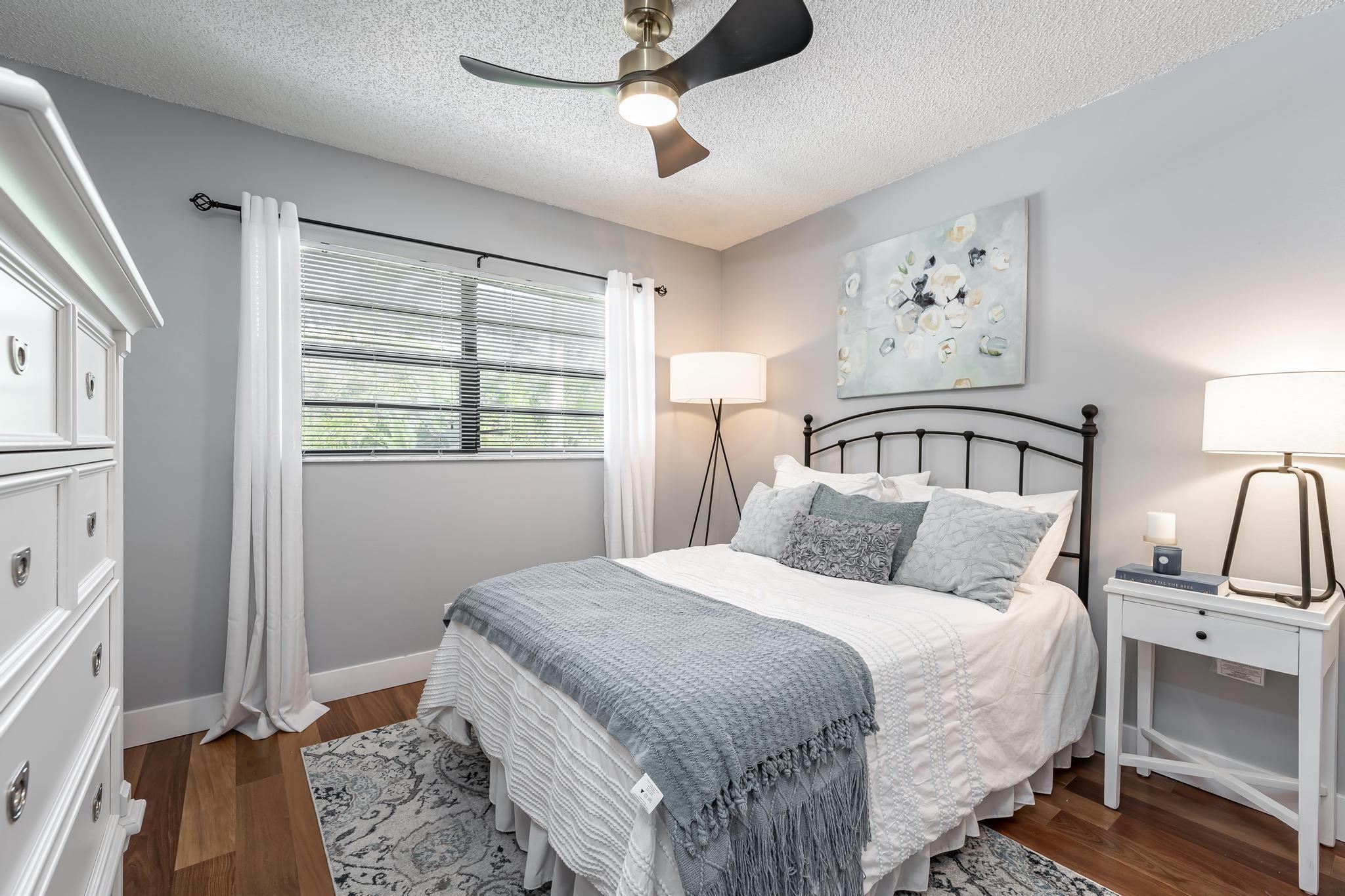 7 EAST CONDO - Residential