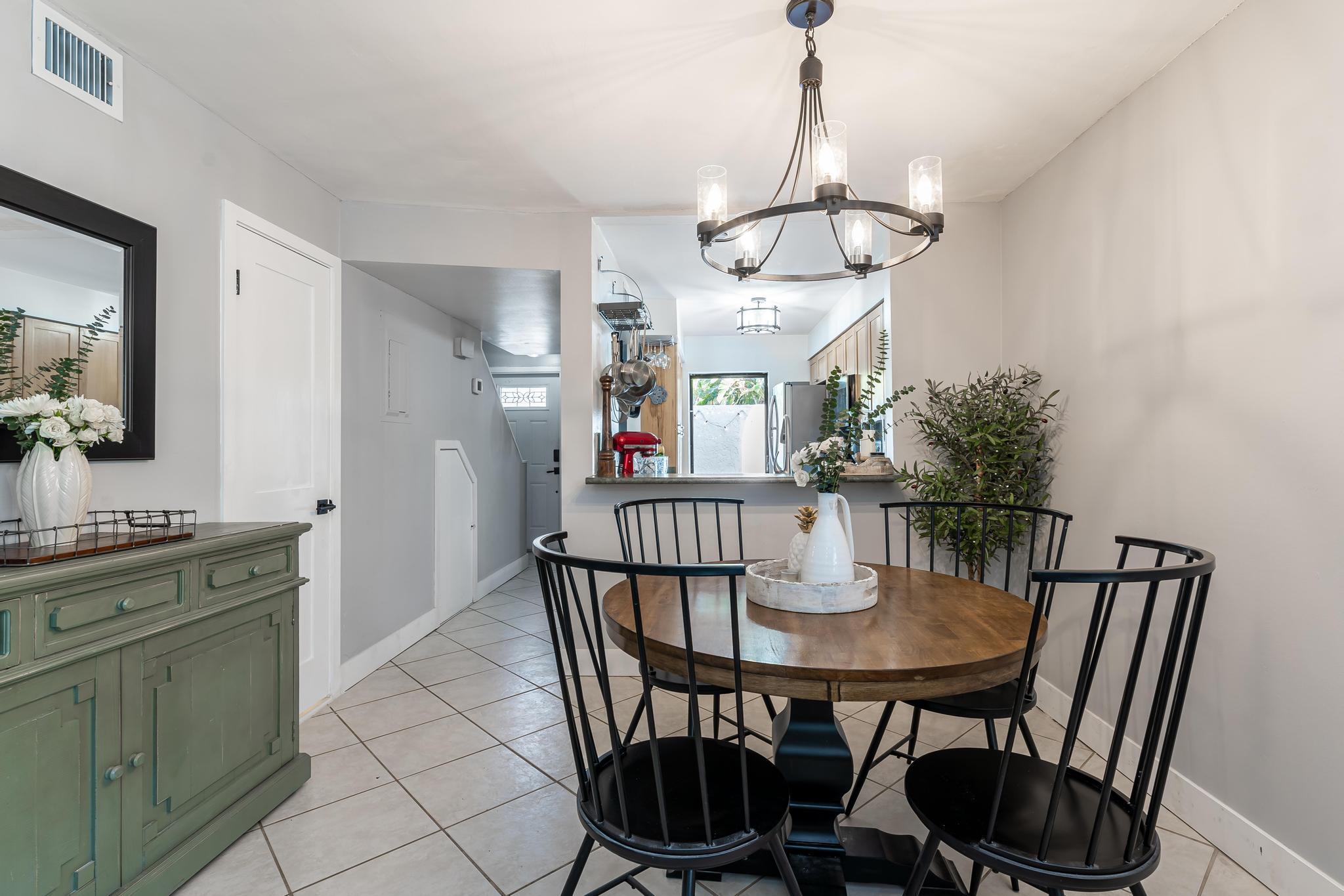 7 EAST CONDO - Residential