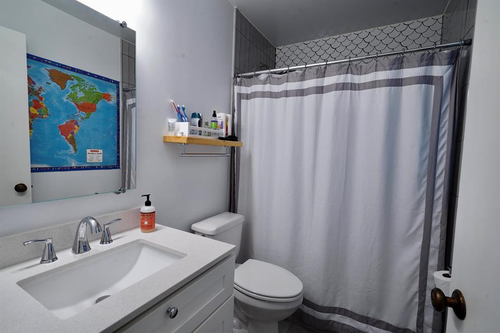 COLONNADES CONDOMINIUM NO - Residential