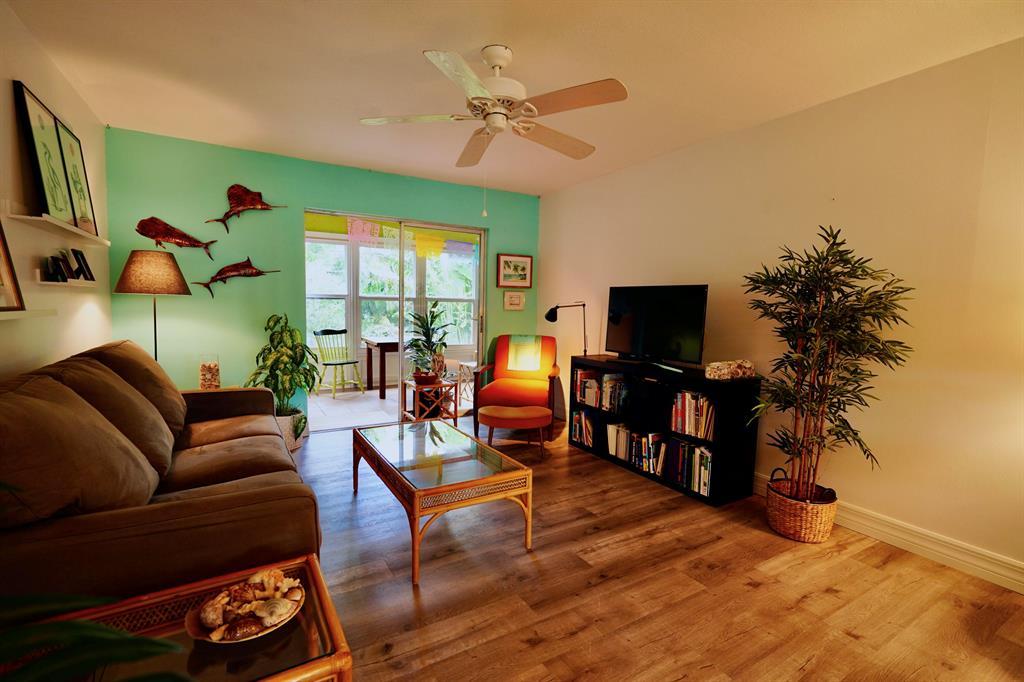 COLONNADES CONDOMINIUM NO - Residential