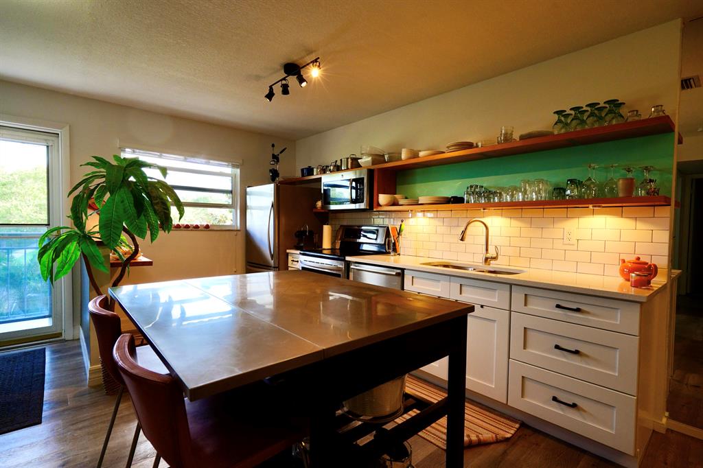 COLONNADES CONDOMINIUM NO - Residential