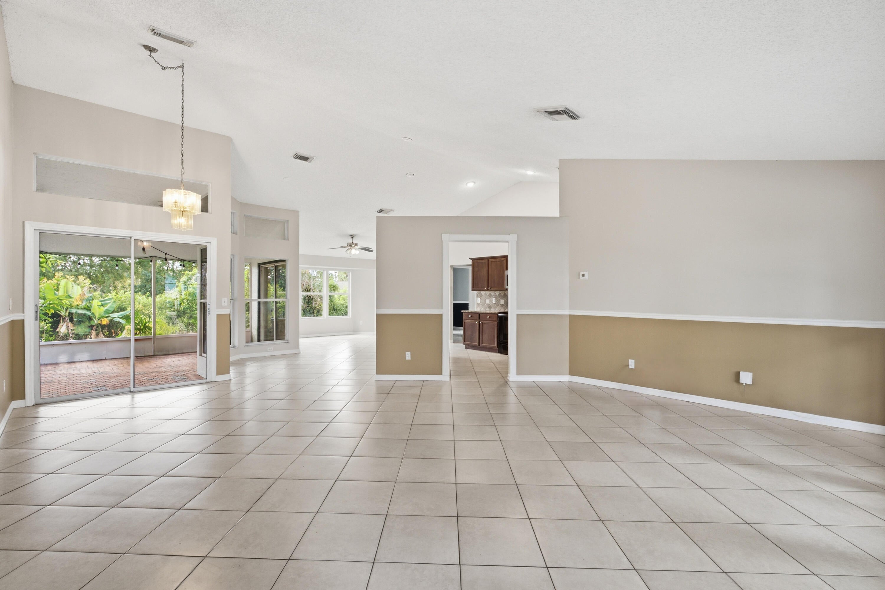 1206 SW Emerald Avenue