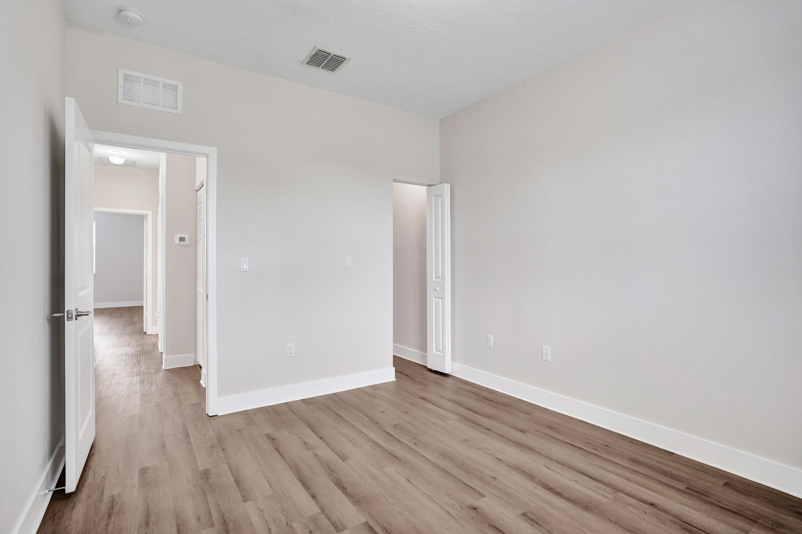 TRAILS AT CENTRAL PARC - Residential Lease