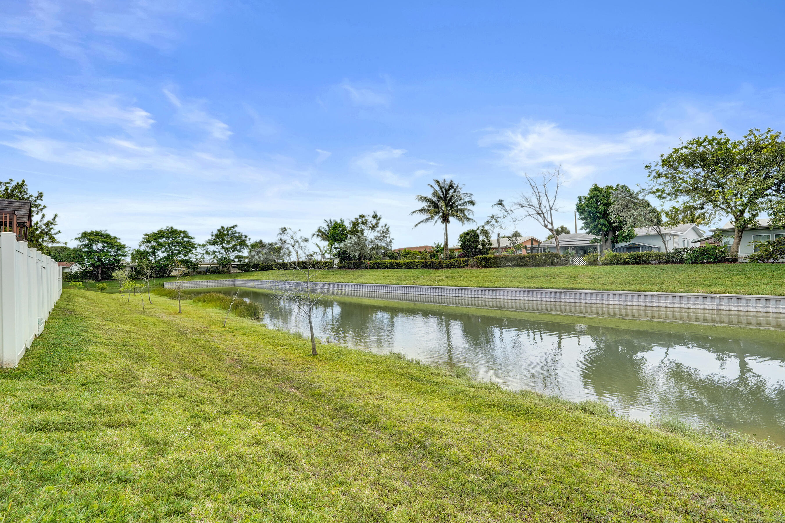 TRAILS AT CENTRAL PARC - Residential Lease