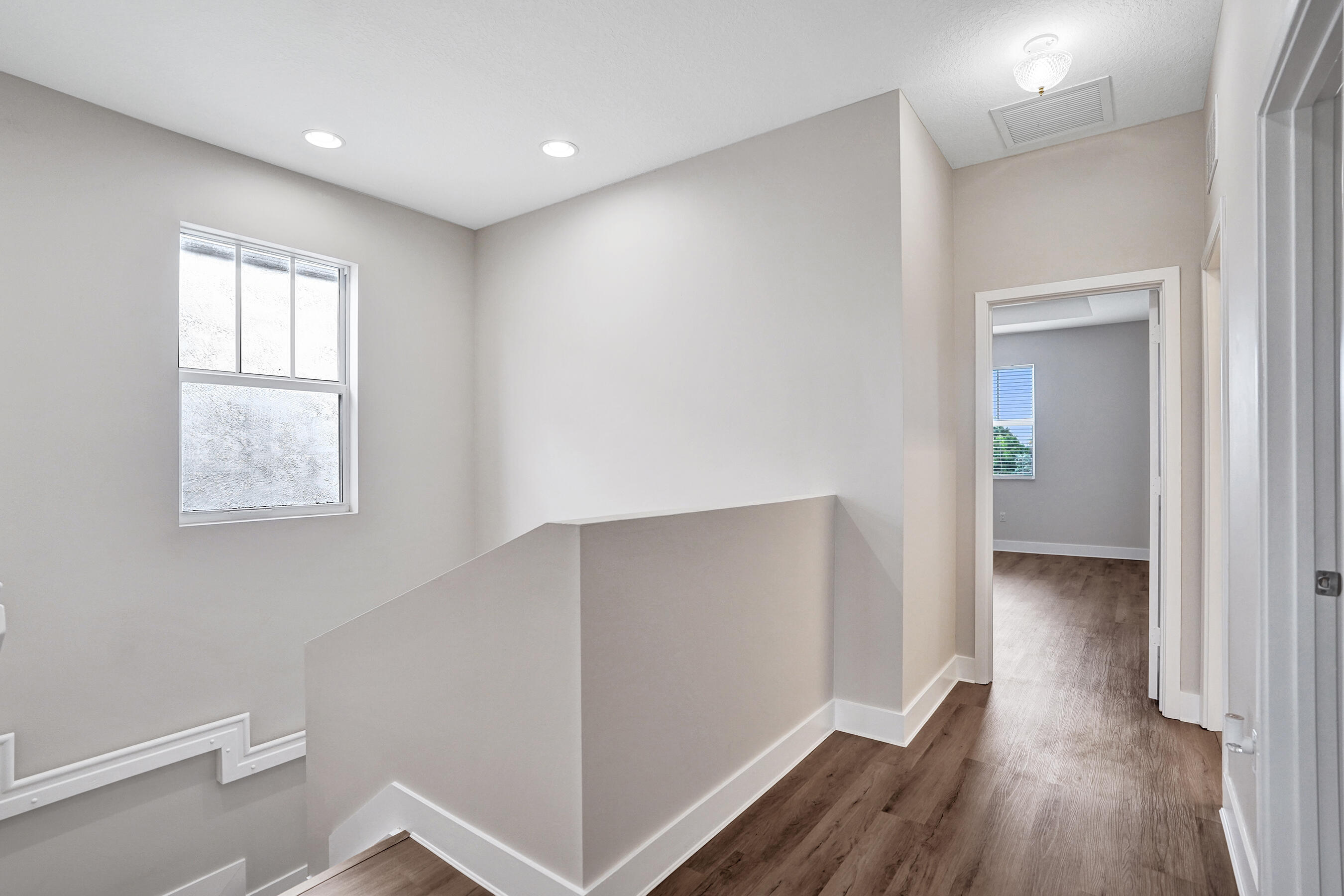 TRAILS AT CENTRAL PARC - Residential Lease
