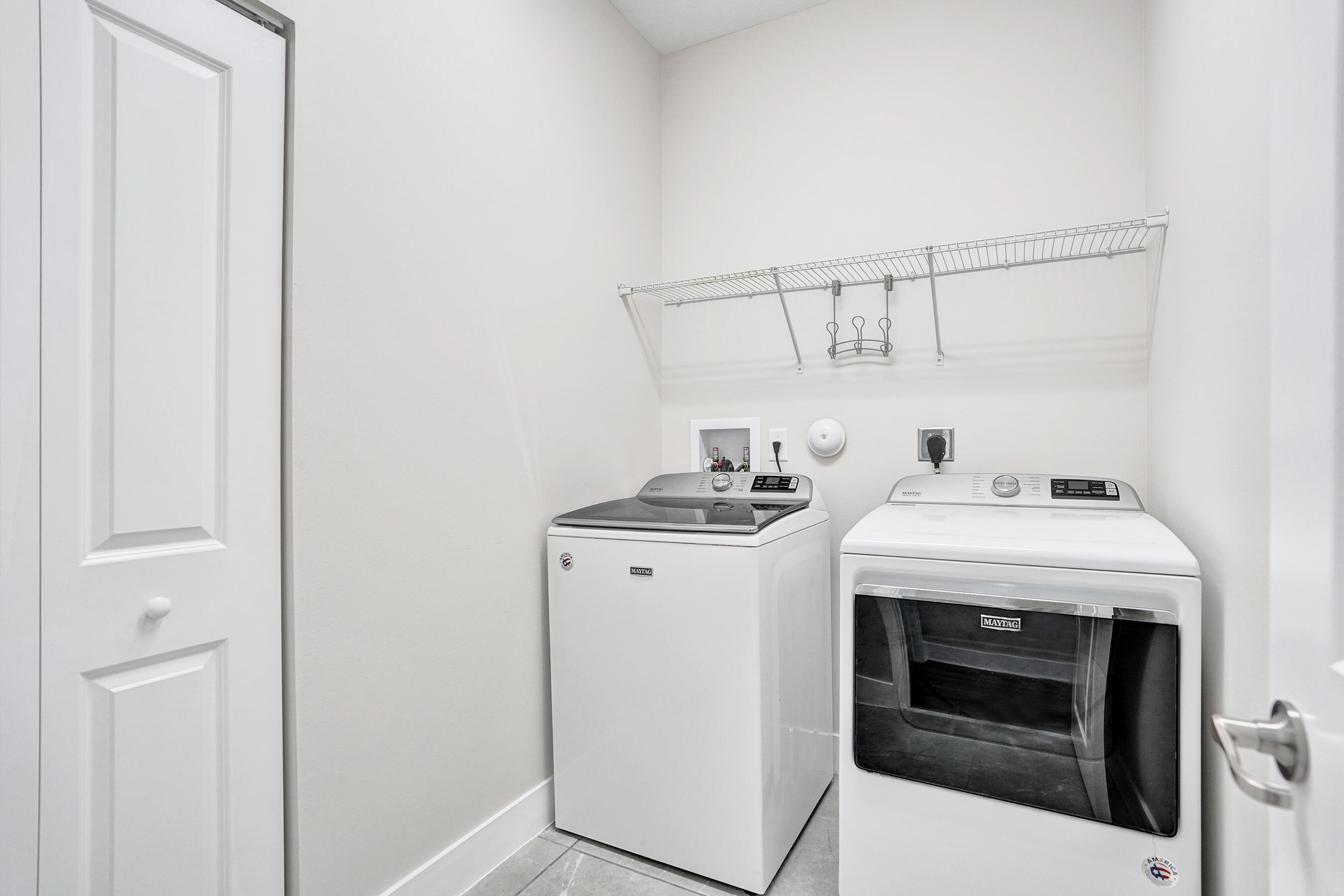 TRAILS AT CENTRAL PARC - Residential Lease